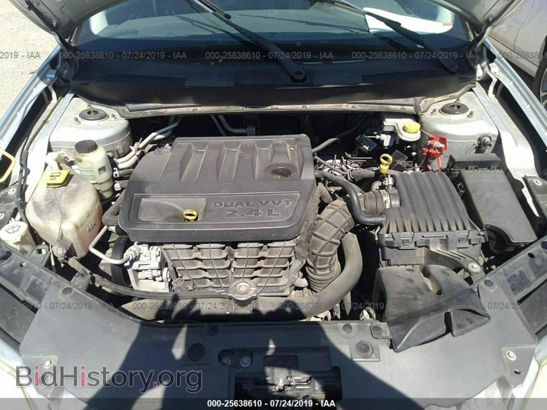 2010 CHRYSLER SEBRING - VIN: 1C3CC5FB9AN126876 - Фото 10