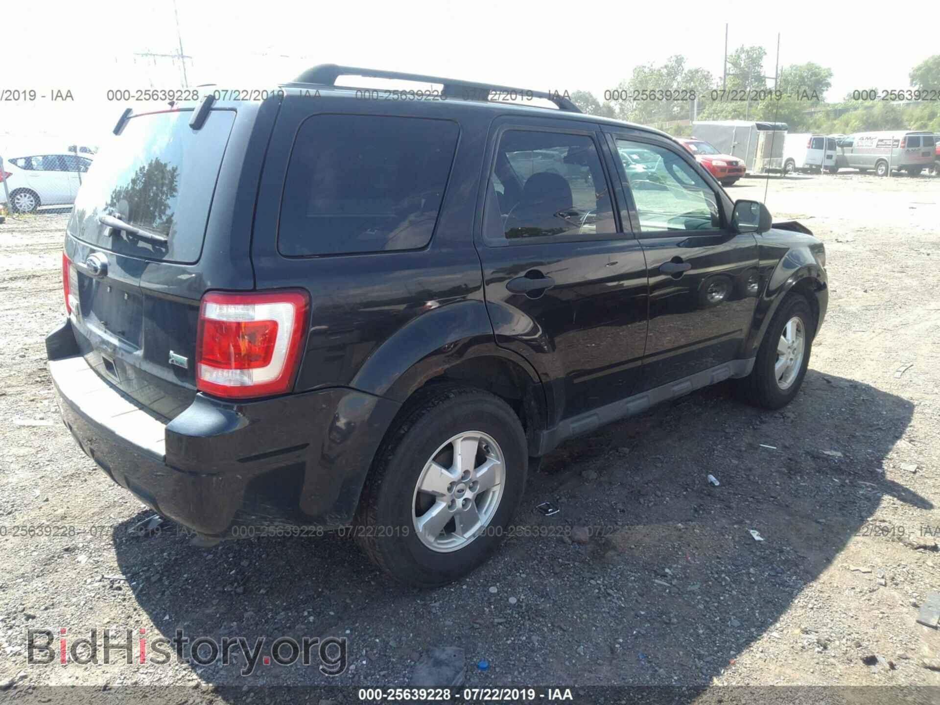 2011 FORD ESCAPE - VIN: 1FMCU9DG4BKA41117 - Фото 4