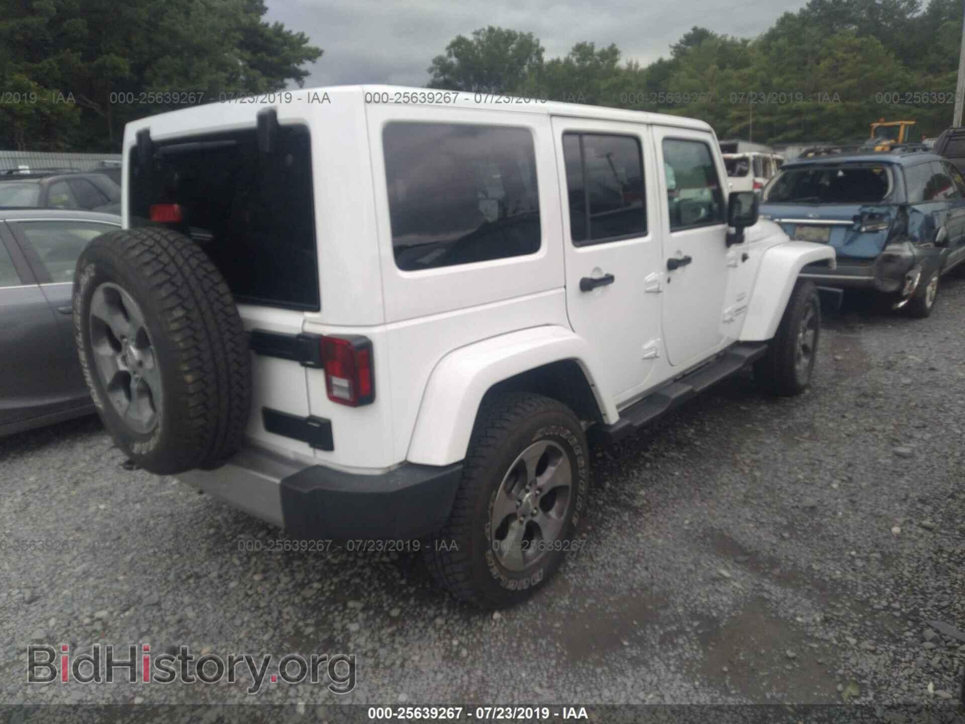 2017 JEEP WRANGLER UNLIMITE - VIN: 1C4HJWEG3HL646894 - Фото 4