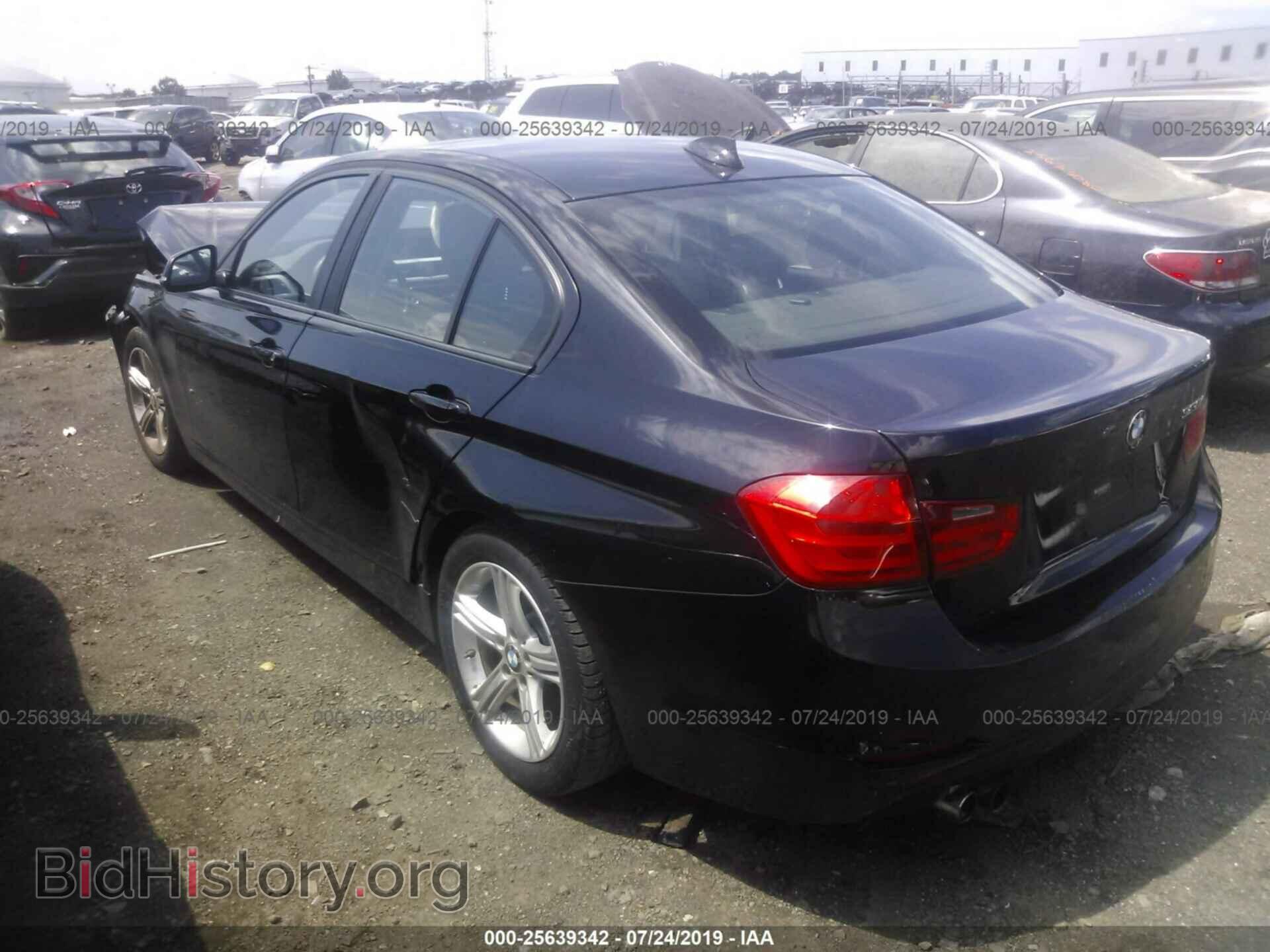 2013 BMW 328 - VIN: WBA3C1C56DF437504 - Фото 3