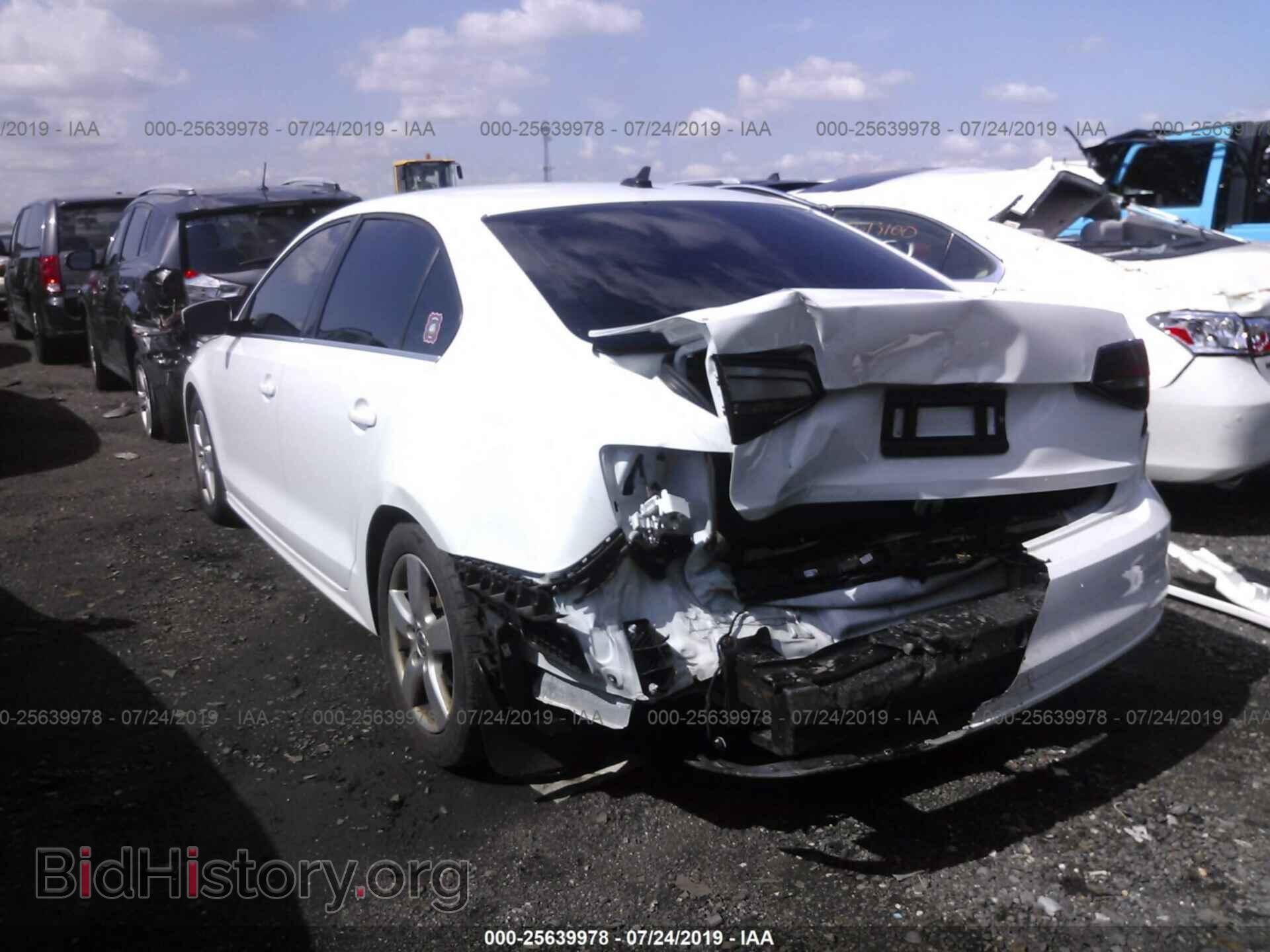 2017 VOLKSWAGEN JETTA - VIN: 3VWB67AJ7HM399454 - Фото 3