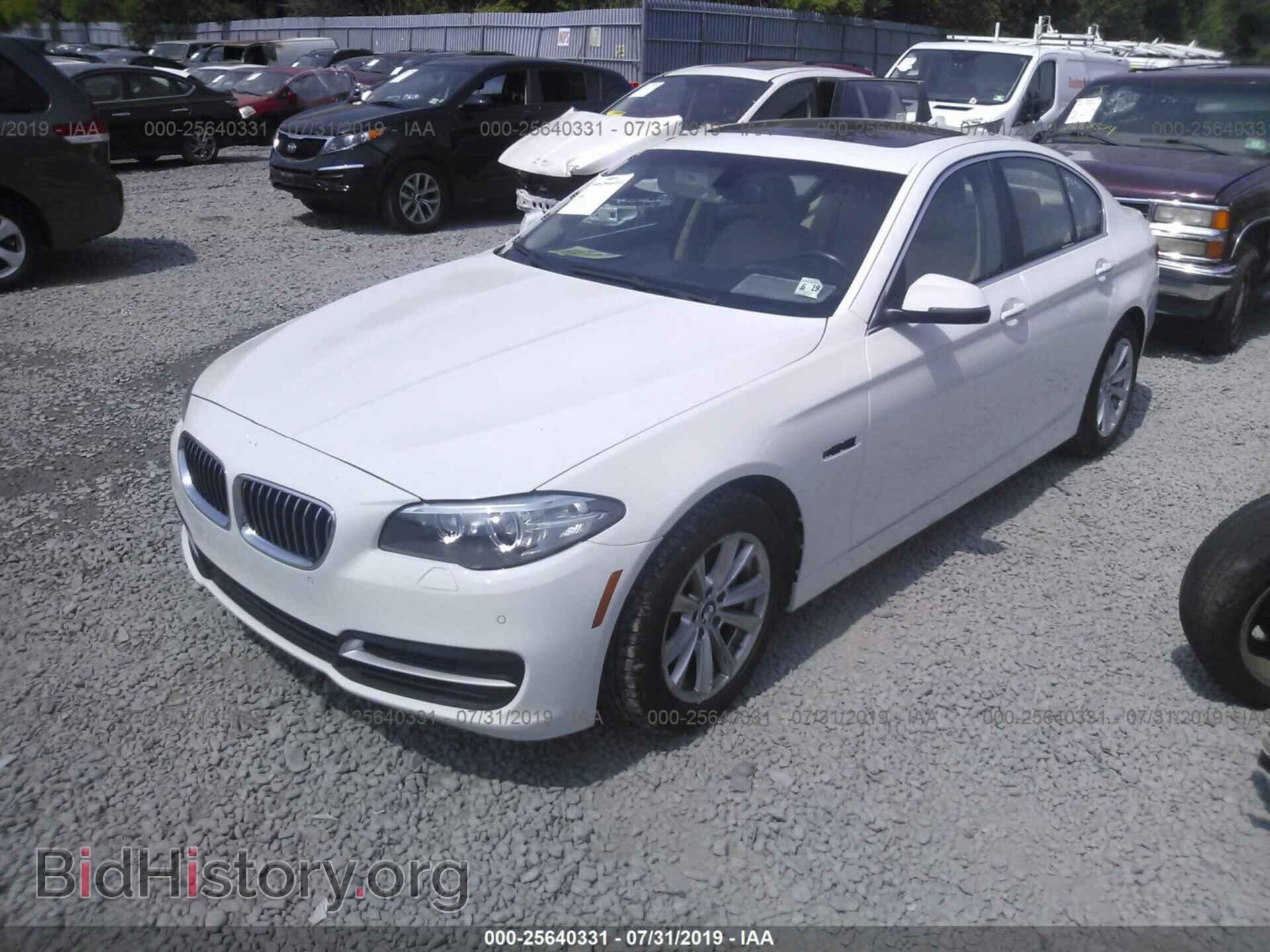 2014 BMW 528 - VIN: WBA5A7C55ED617121 - Photo 2