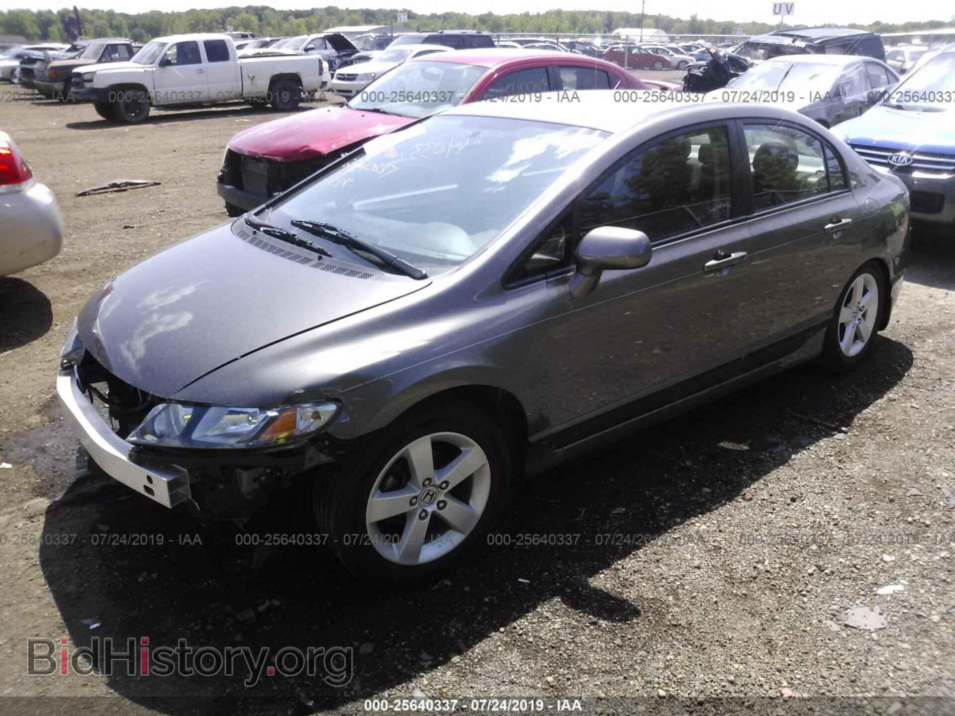 2011 HONDA CIVIC - VIN: 19XFA1F65BE005701 - Photo 2