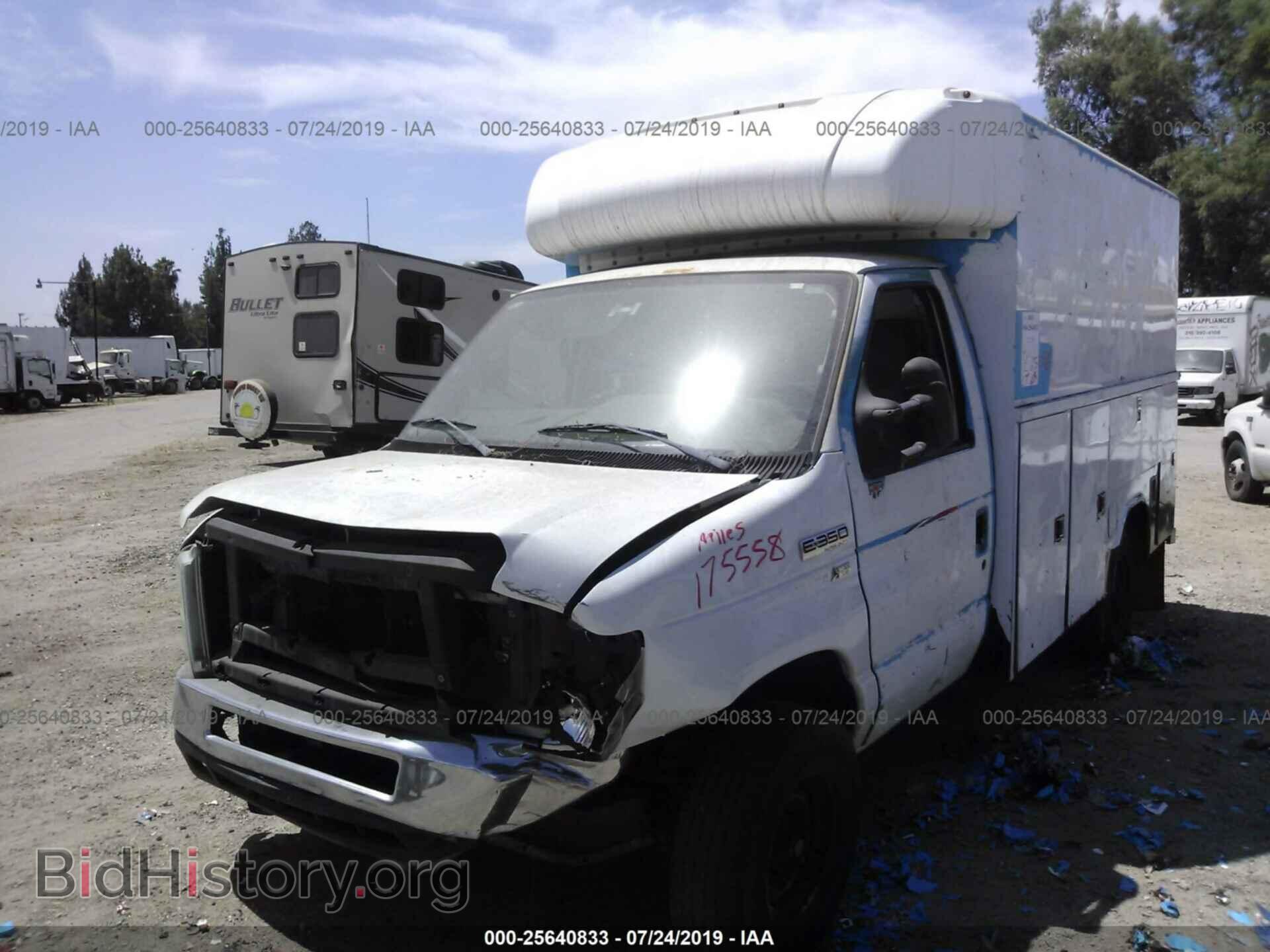 2009 FORD ECONOLINE - VIN: 1FDSE35L79DA86035 - Фото 2