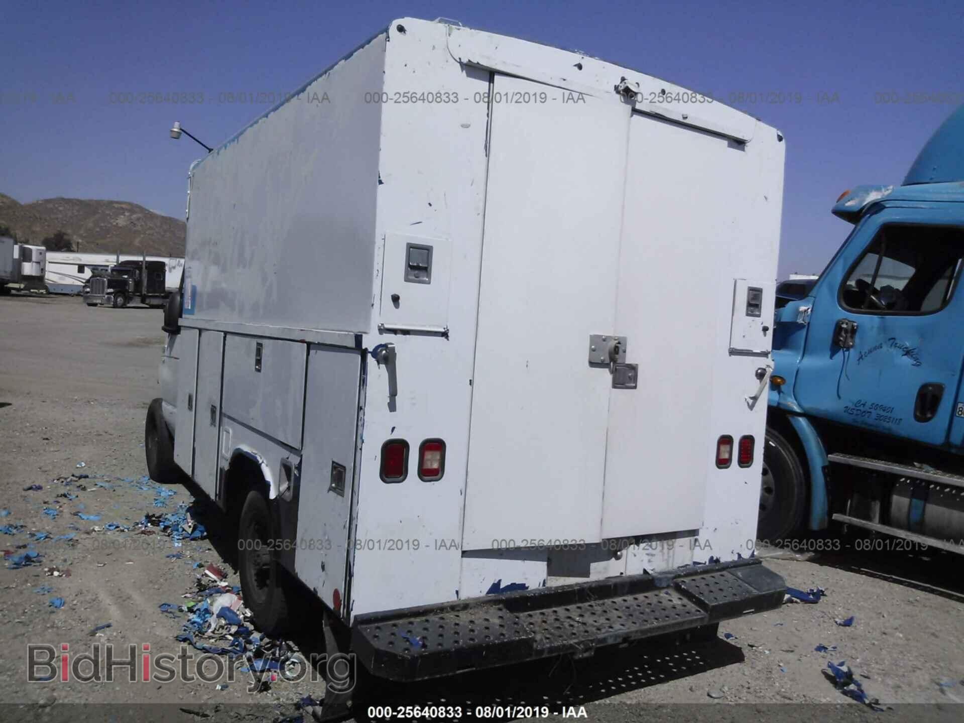 2009 FORD ECONOLINE - VIN: 1FDSE35L79DA86035 - Фото 3