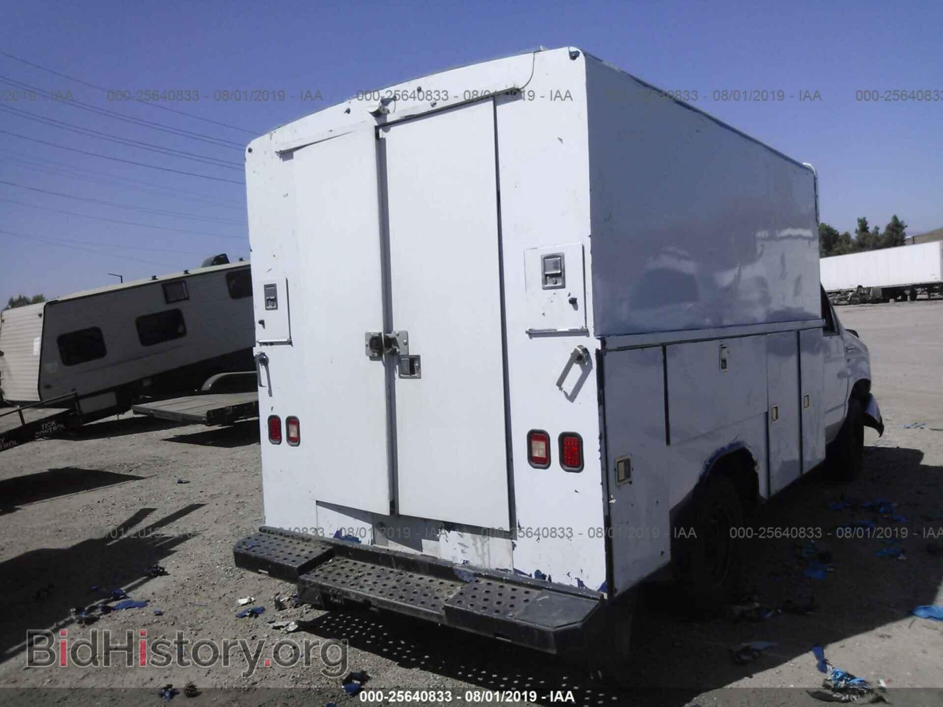 2009 FORD ECONOLINE - VIN: 1FDSE35L79DA86035 - Фото 4