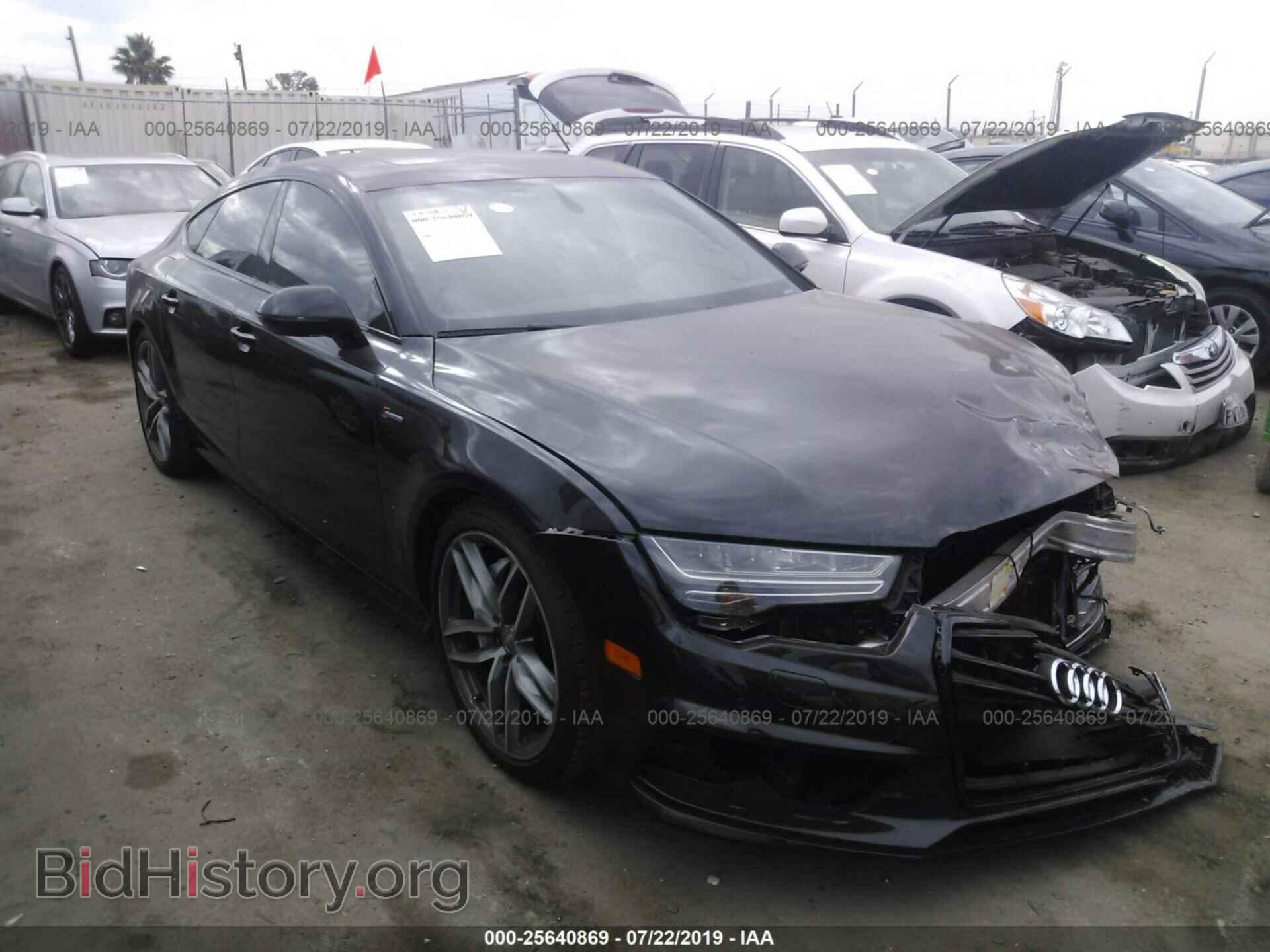 Photo WAUWGAFC0GN013418 - AUDI A7 2016