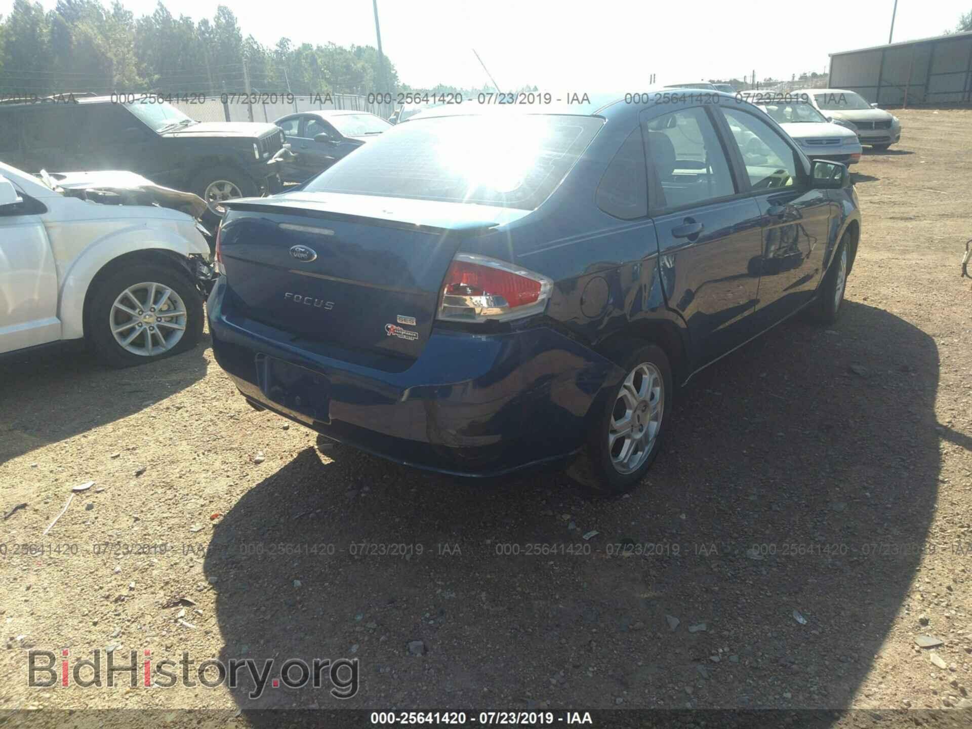2009 FORD FOCUS - VIN: 1FAHP36N59W202092 - Фото 4