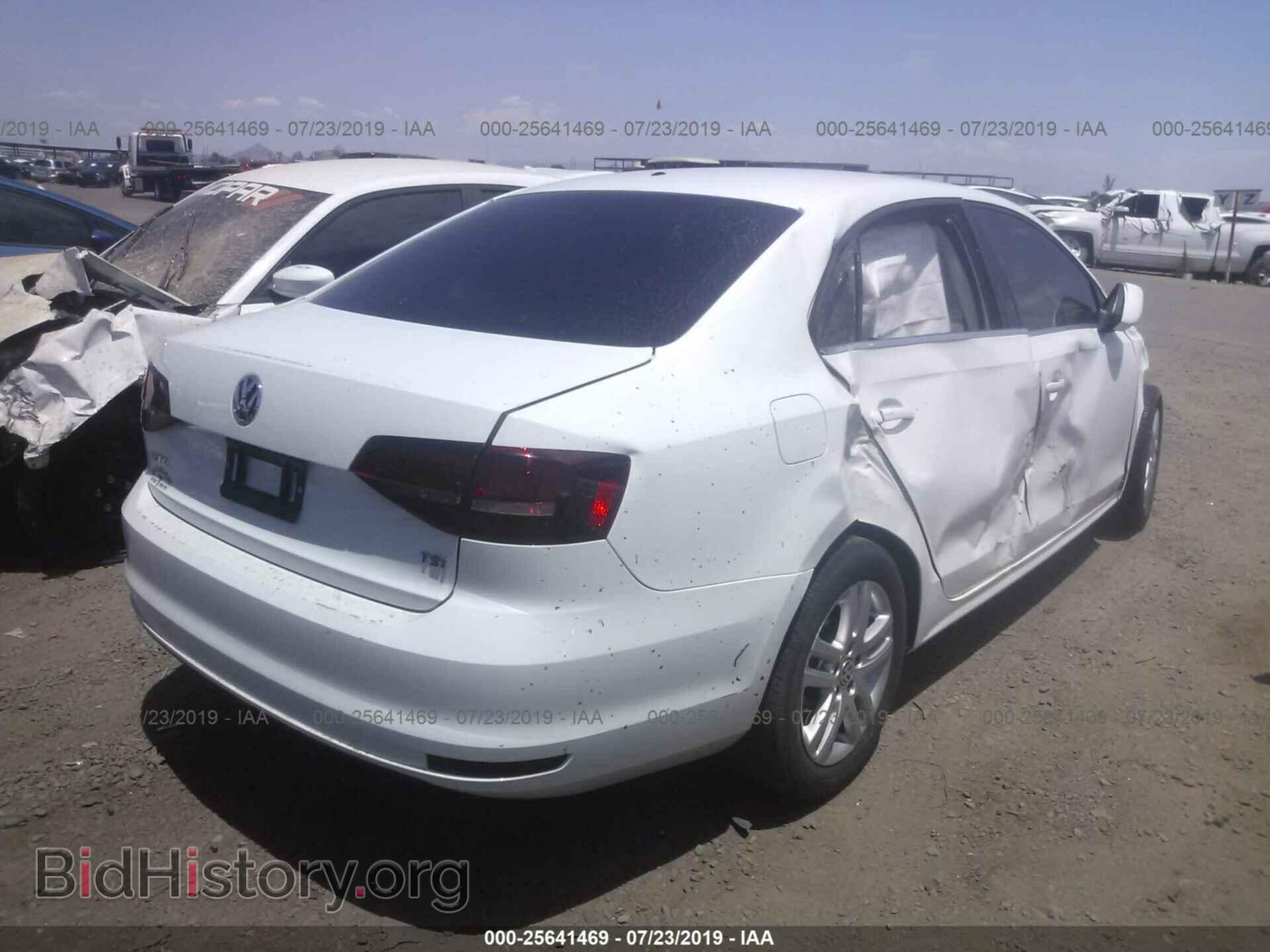 2017 VOLKSWAGEN JETTA - VIN: 3VW2B7AJ9HM353345 - Фото 4