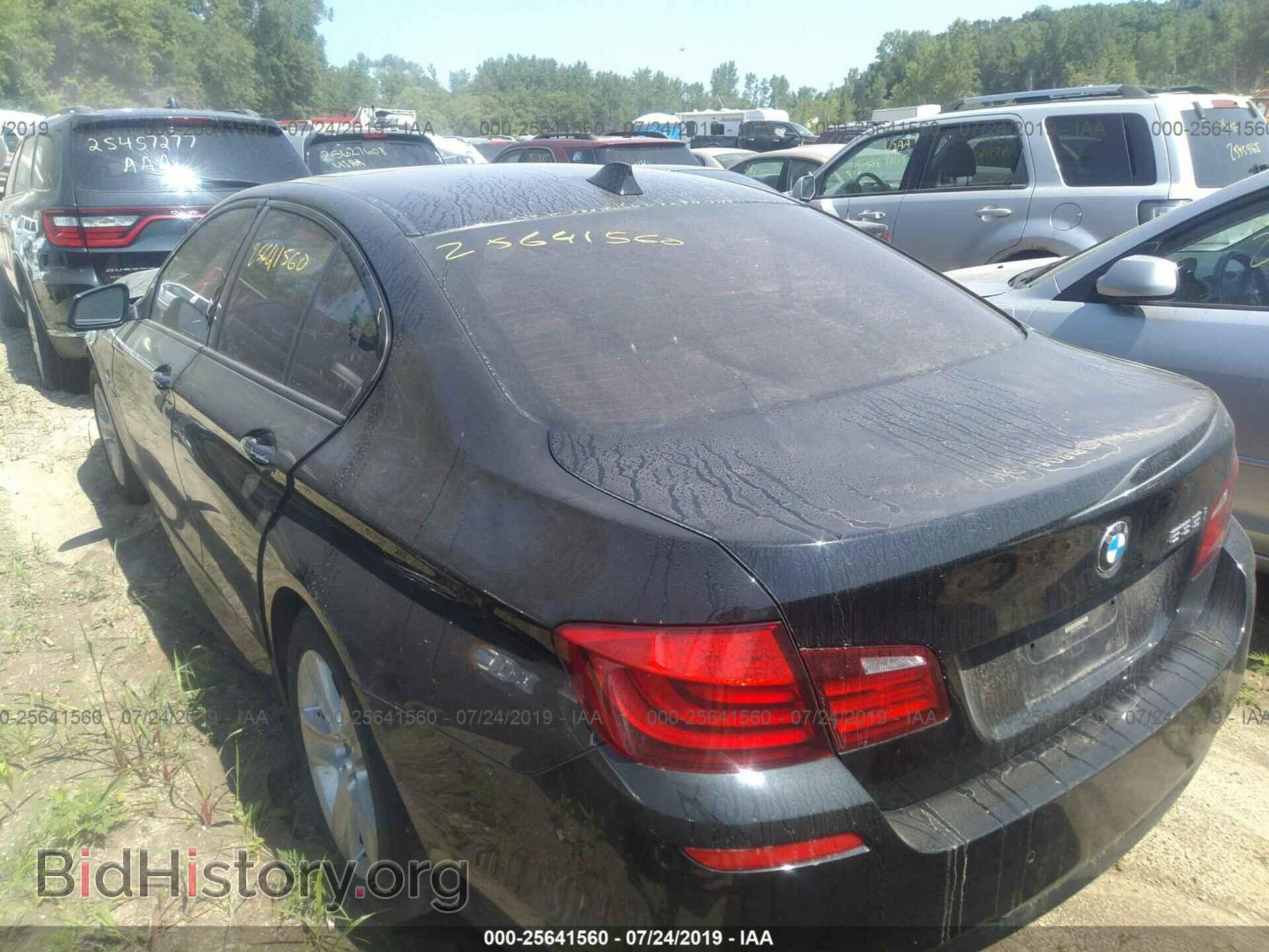 2011 BMW 535 - VIN: WBAFU7C53BC879037 - Фото 3