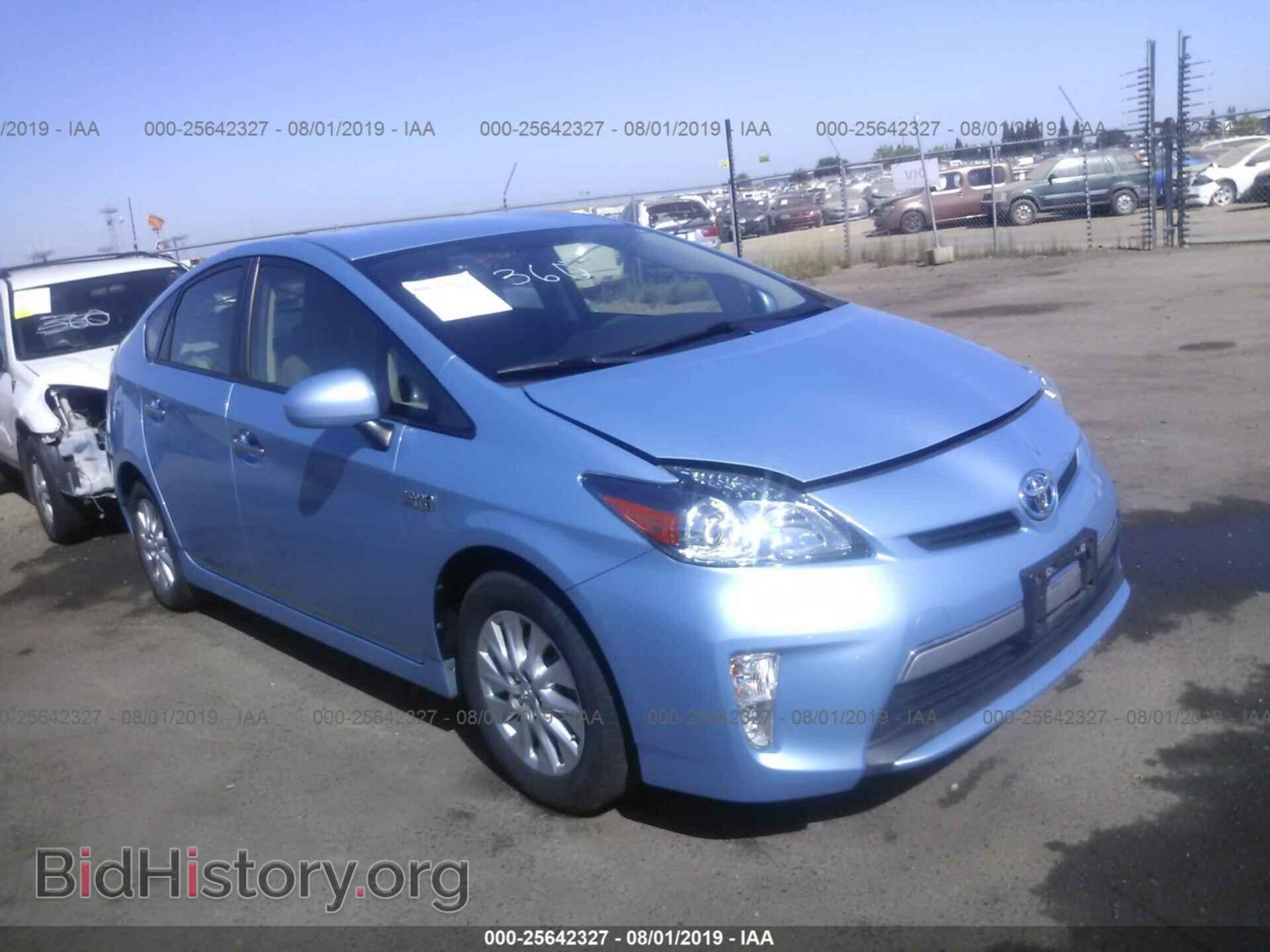 Фотография JTDKN3DP2E3057583 - TOYOTA PRIUS PLUG-IN 2014