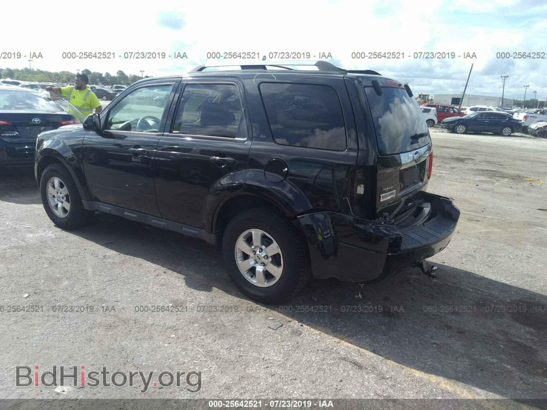 2011 FORD ESCAPE - VIN: 1FMCU0EG6BKC66813 - Фото 3