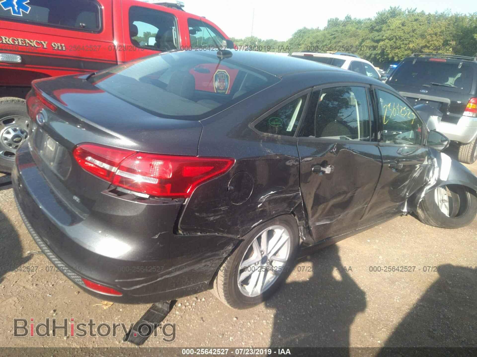 2017 FORD FOCUS - VIN: 1FADP3F24HL283445 - Фото 4