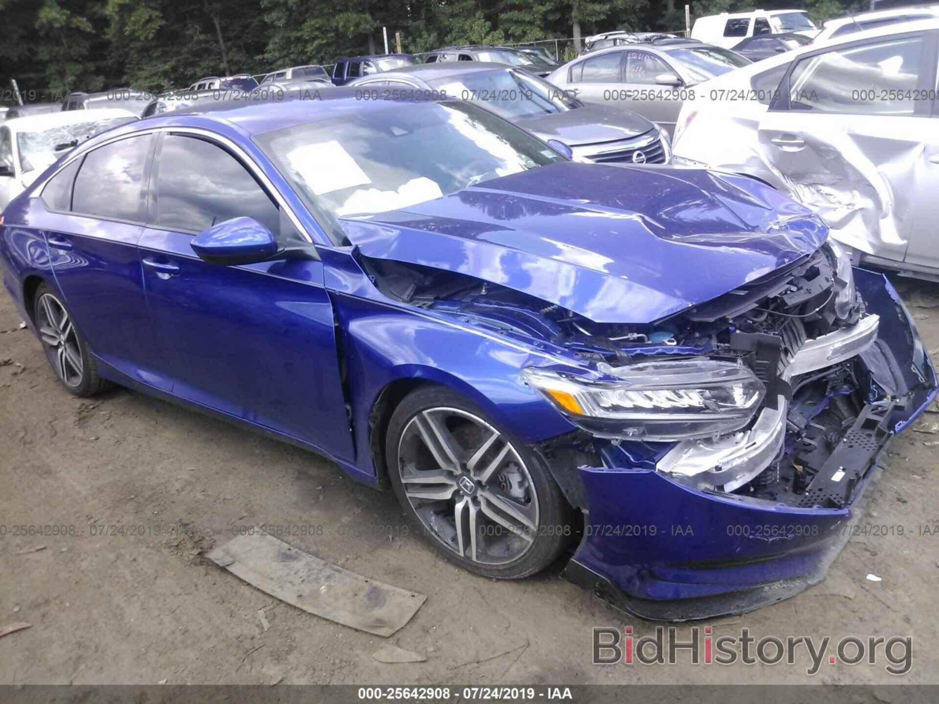 Photo 1HGCV1F34JA137719 - HONDA ACCORD 2018