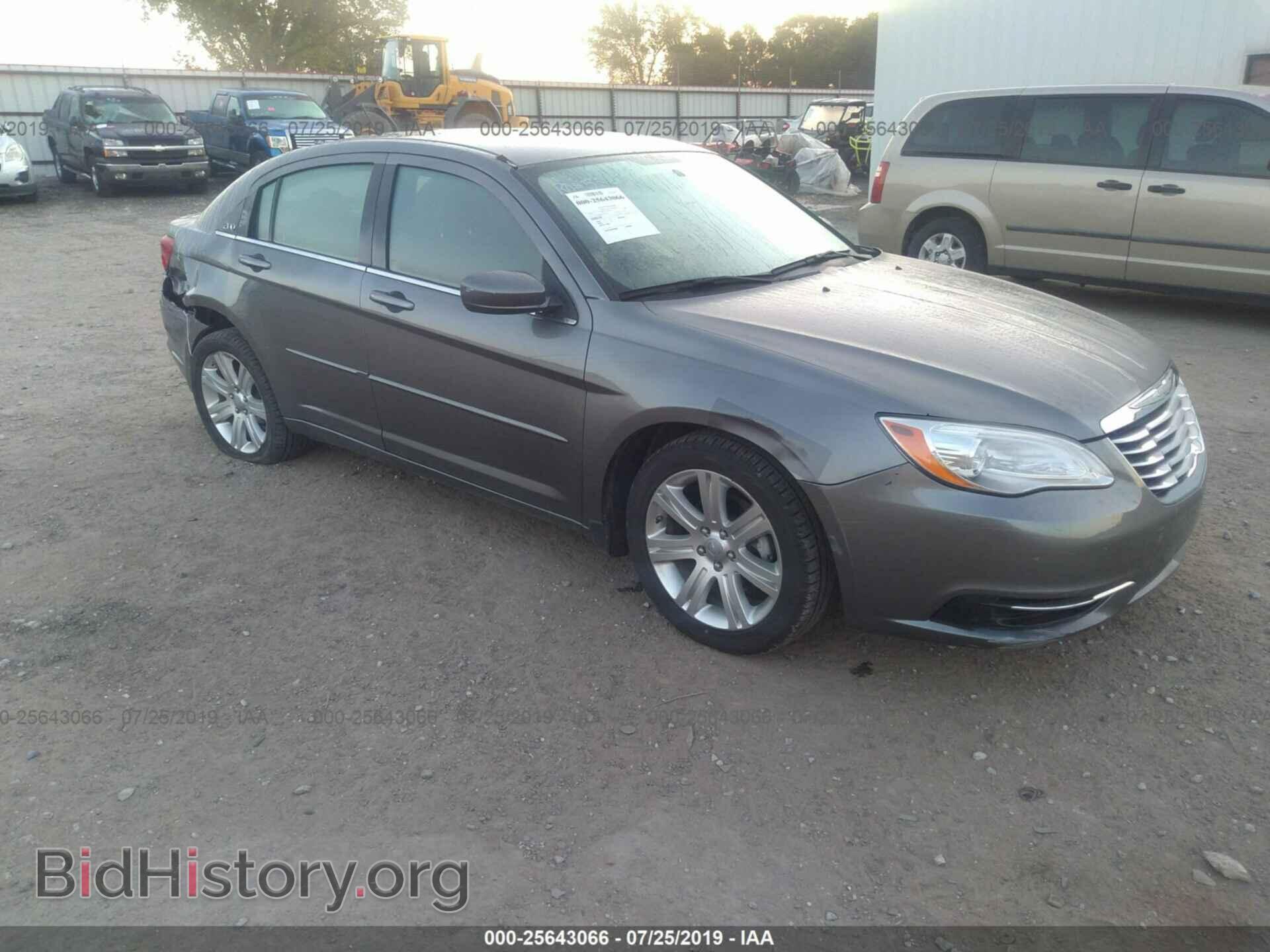 Фотография 1C3CCBBG4CN228556 - CHRYSLER 200 2012