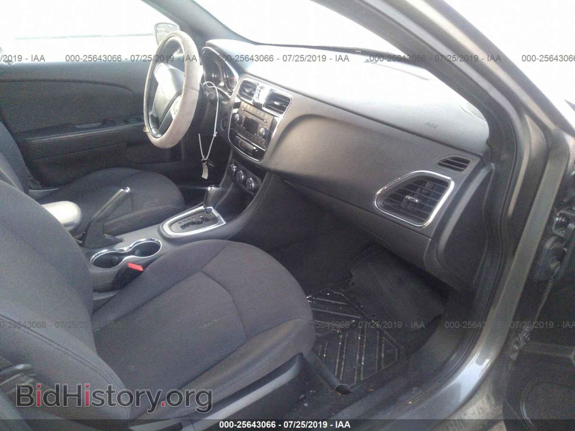 2012 CHRYSLER 200 - VIN: 1C3CCBBG4CN228556 - Фото 5
