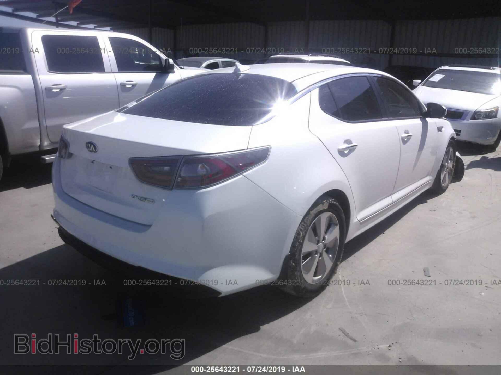 2014 KIA OPTIMA - VIN: KNAGN4AD1E5062443 - Photo 4