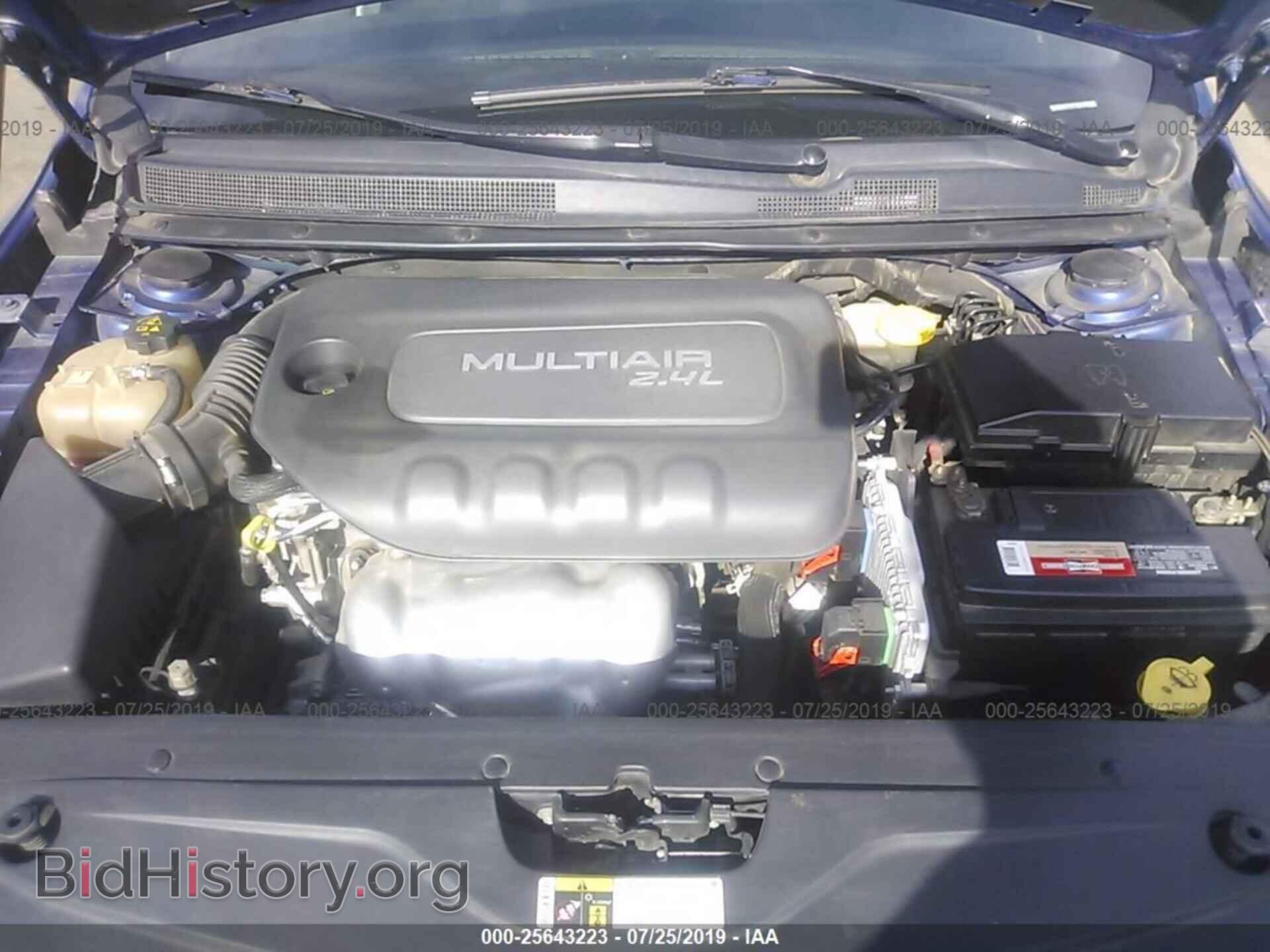 2016 CHRYSLER 200 - VIN: 1C3CCCAB9GN130382 - Фото 10
