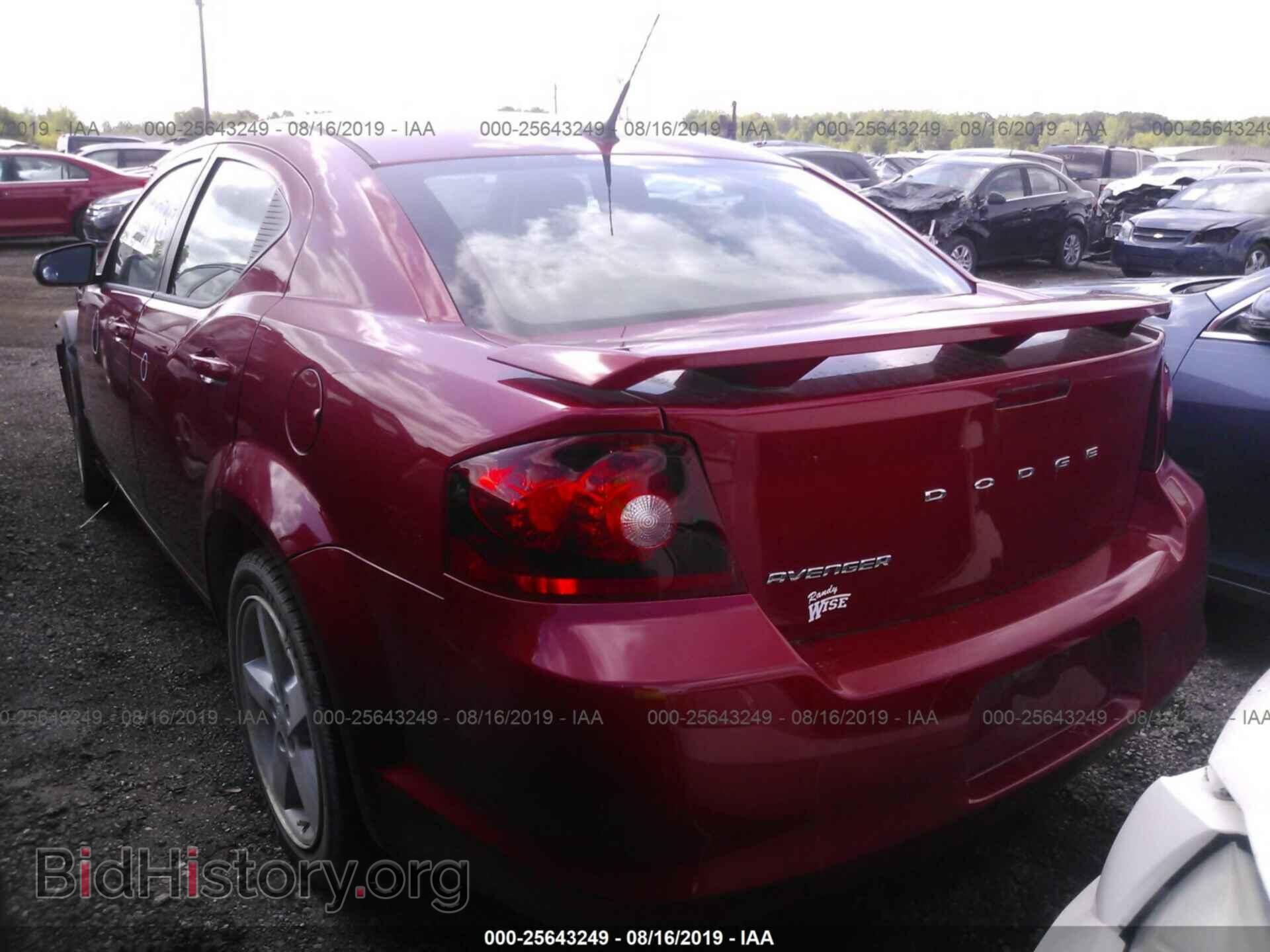 2011 DODGE AVENGER - VIN: 1B3BD2FG5BN512177 - Фото 3