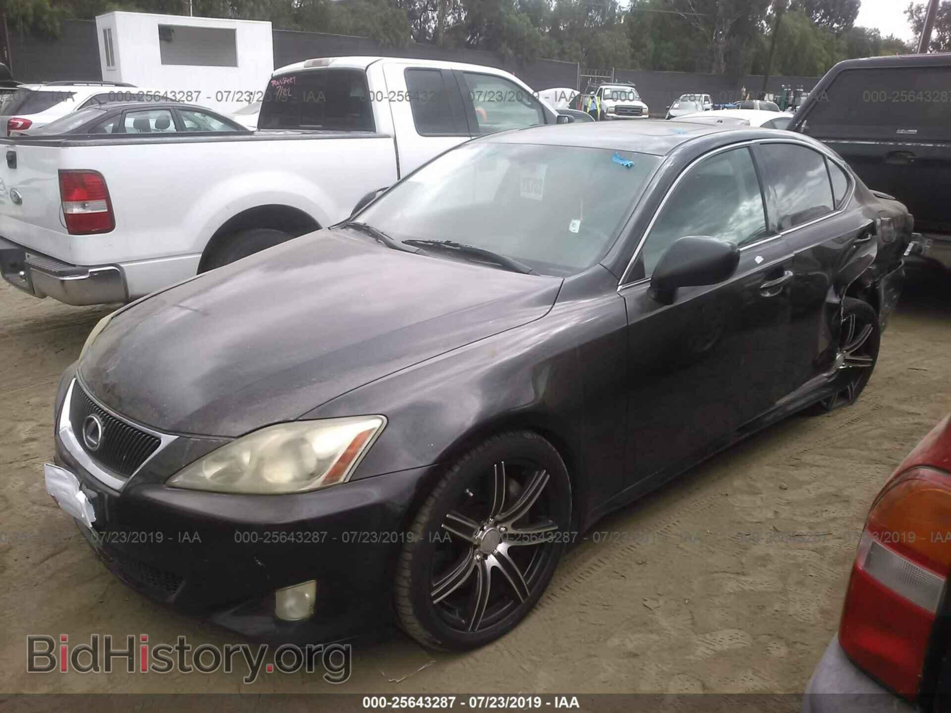 2008 LEXUS IS - VIN: JTHBE262882014290 - Фото 2