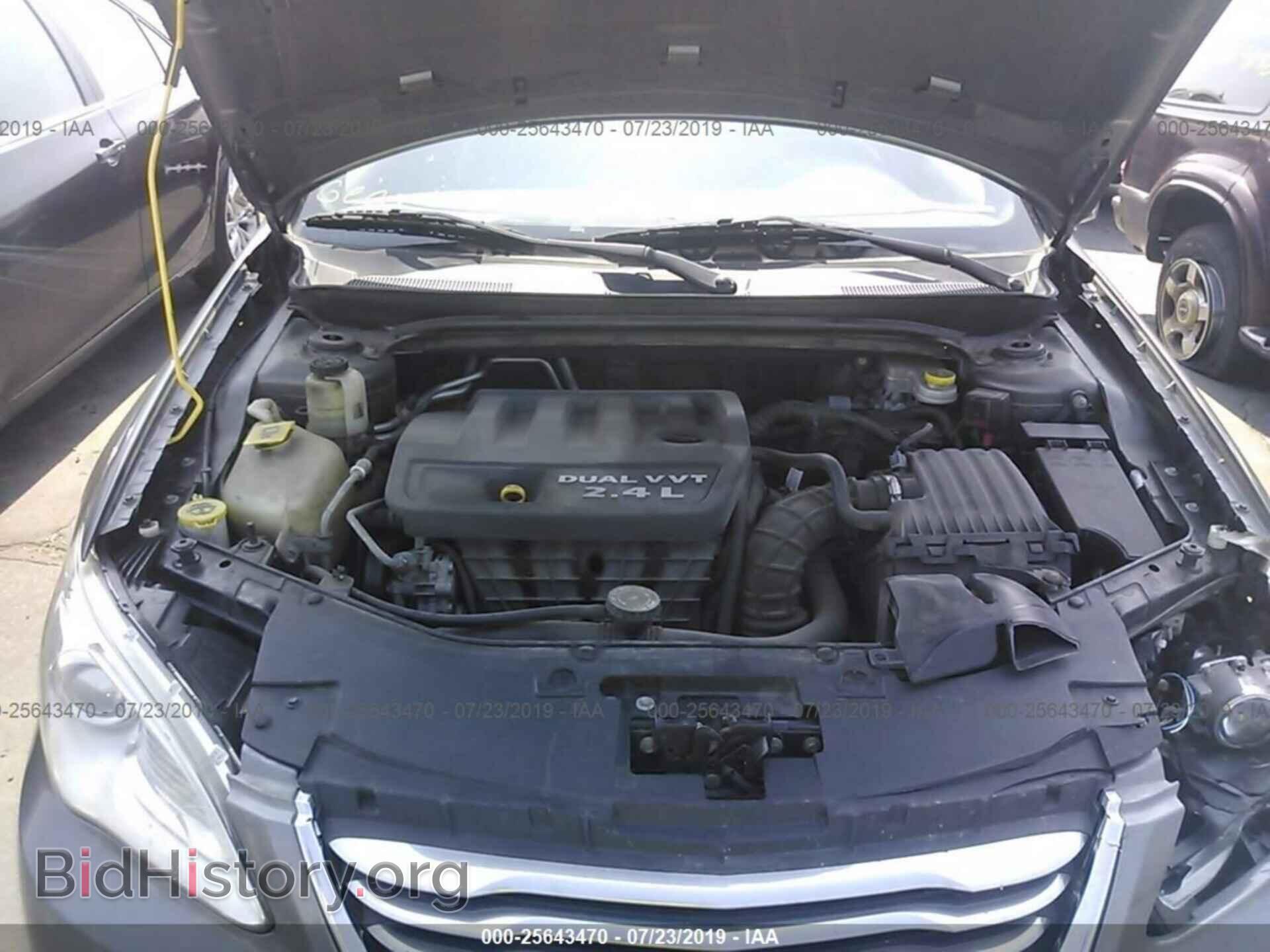 2012 CHRYSLER 200 - VIN: 1C3CCBCB1CN178881 - Фото 10
