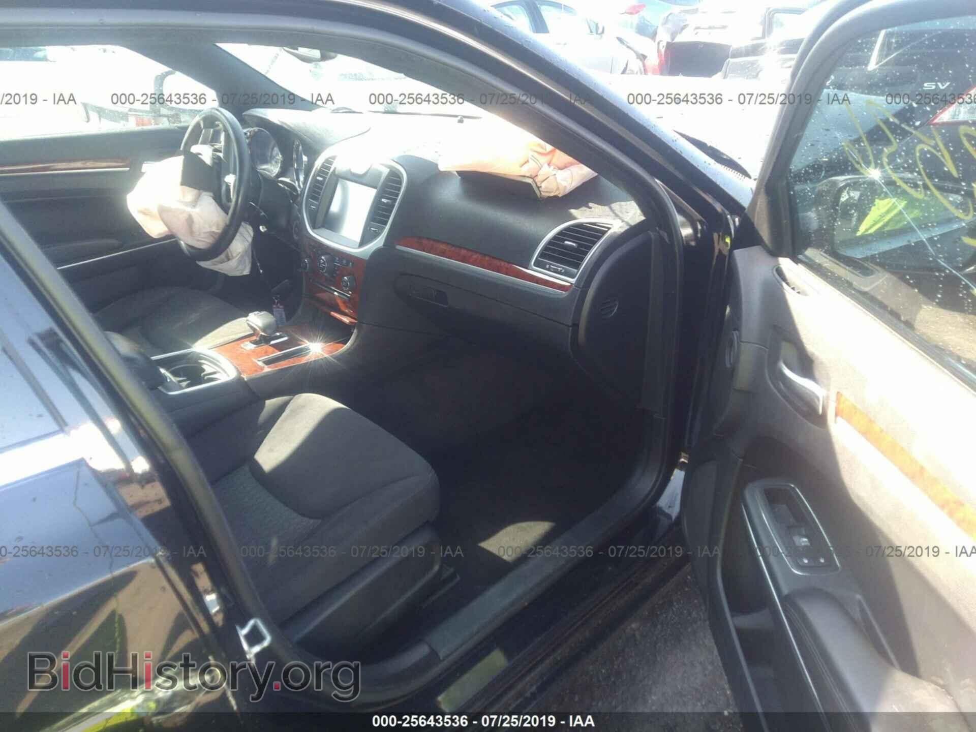 2014 CHRYSLER 300 - VIN: 2C3CCAAG5EH376044 - Фото 5