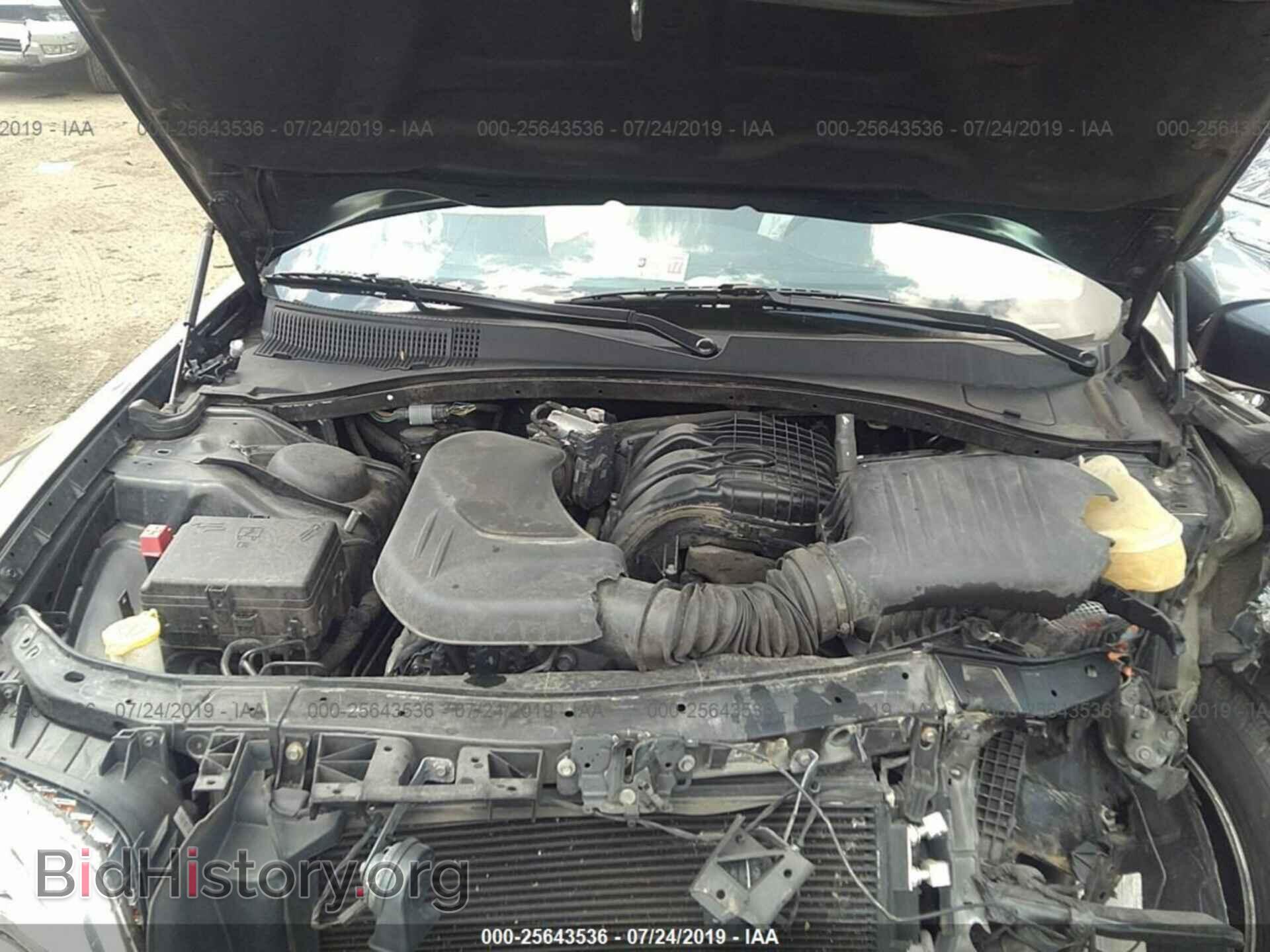 2014 CHRYSLER 300 - VIN: 2C3CCAAG5EH376044 - Фото 10