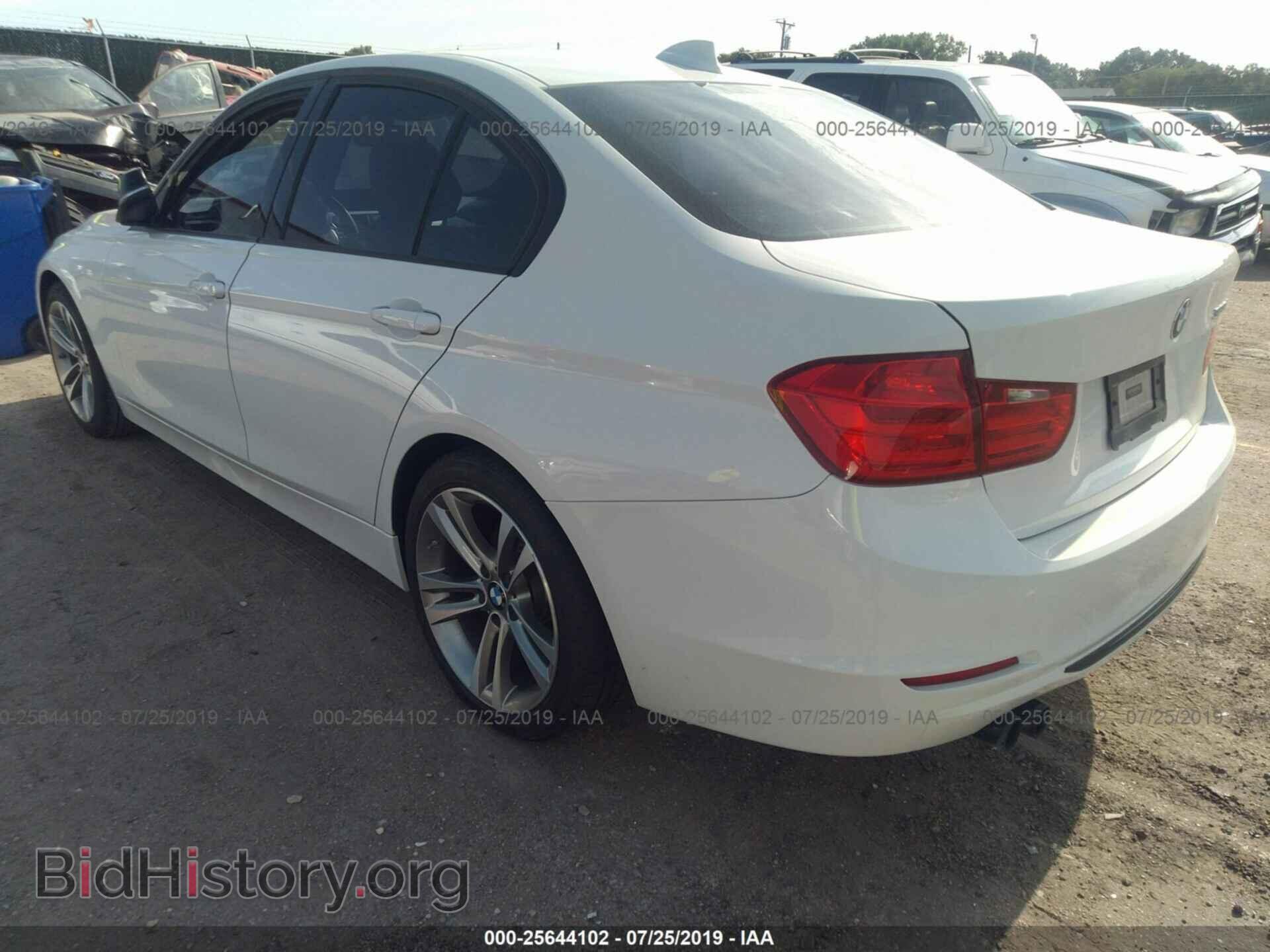 2012 BMW 328 - VIN: WBA3A5C5XCF347574 - Фото 3