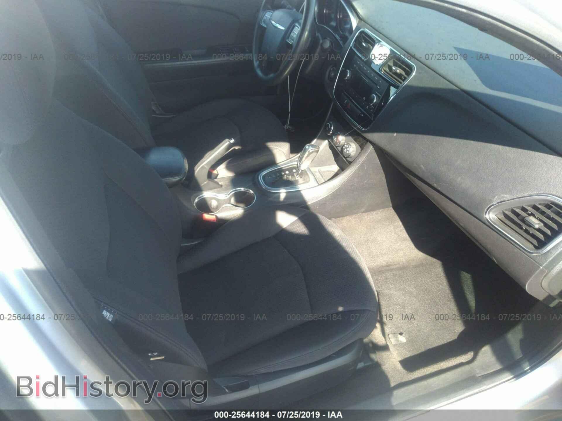 2012 CHRYSLER 200 - VIN: 1C3CCBABXCN212786 - Фото 5