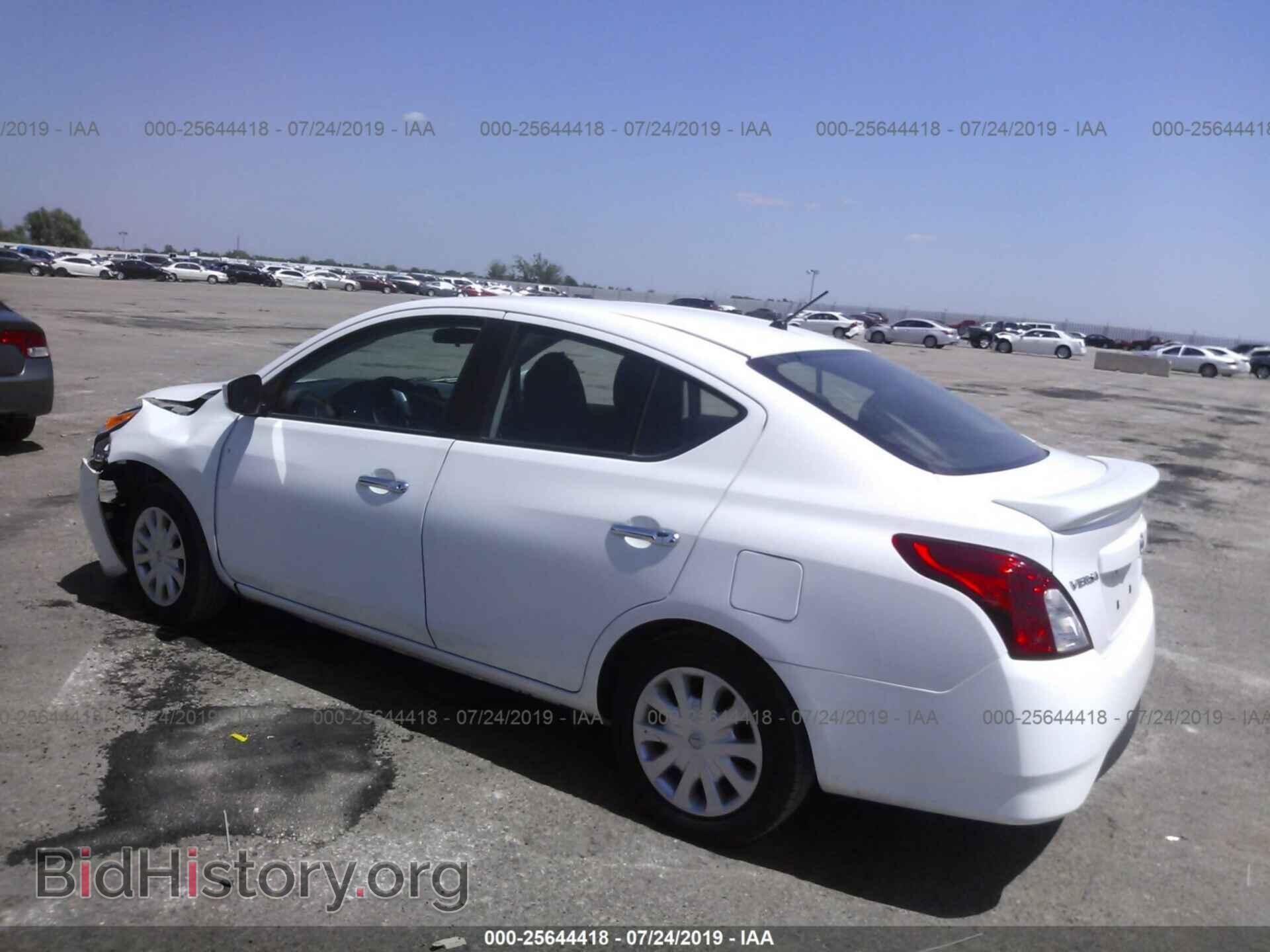 2017 NISSAN VERSA - VIN: 3N1CN7AP3HL815930 - Фото 3