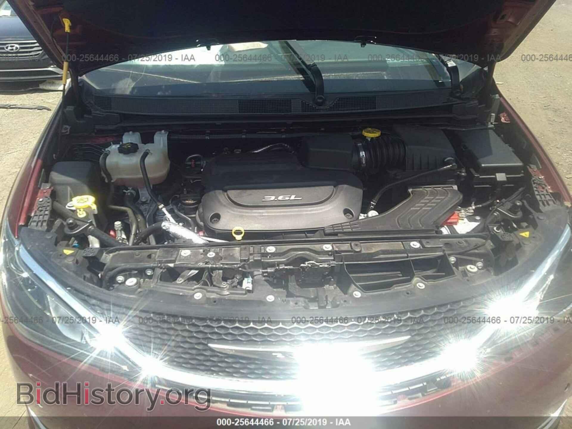 2018 CHRYSLER PACIFICA - VIN: 2C4RC1GG7JR226390 - Фото 10