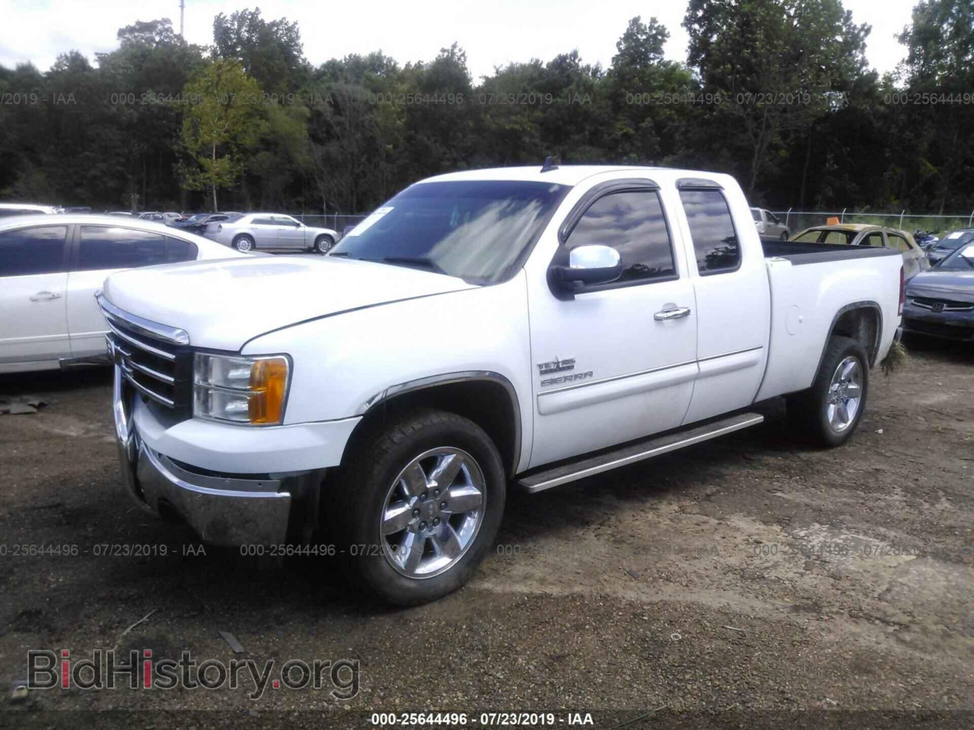 2013 GMC SIERRA - VIN: 1GTR1VE04DZ324726 - Фото 2