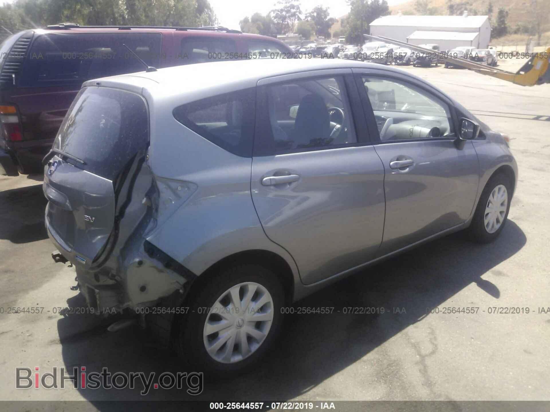 2015 Nissan Versa Note - VIN: 3N1CE2CP6FL430357 - Фото 4
