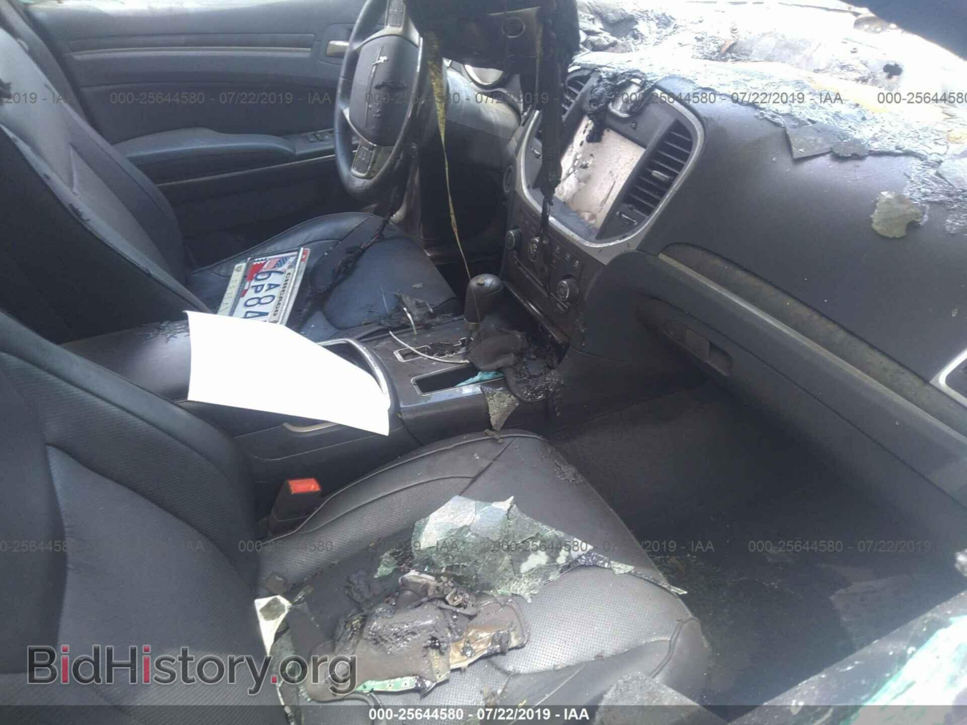 2011 CHRYSLER 300C - VIN: 2C3CA6CT0BH549669 - Фото 5