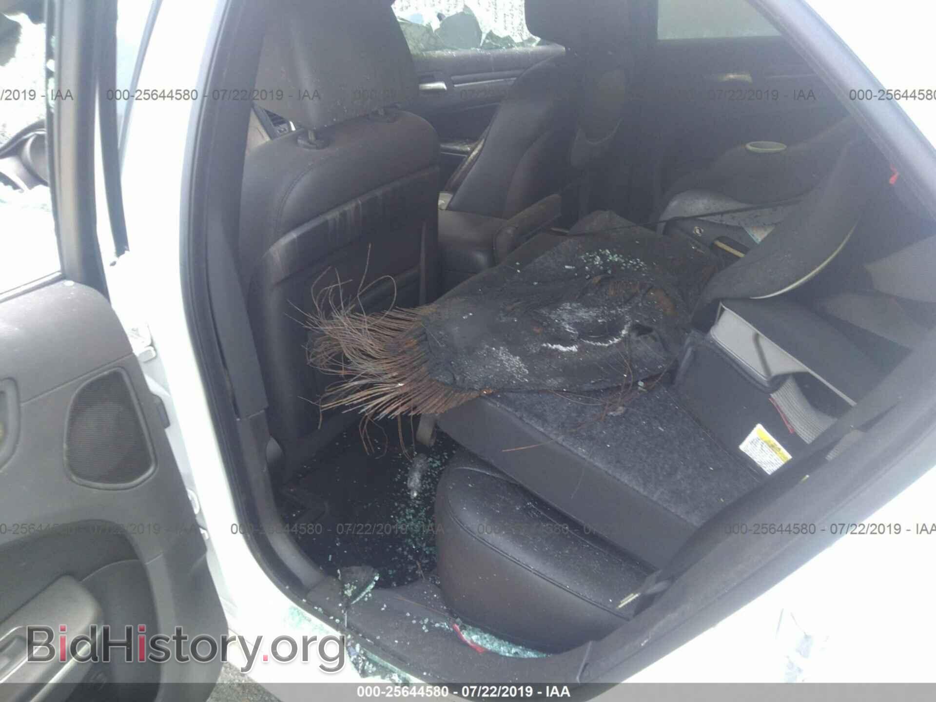 2011 CHRYSLER 300C - VIN: 2C3CA6CT0BH549669 - Фото 8