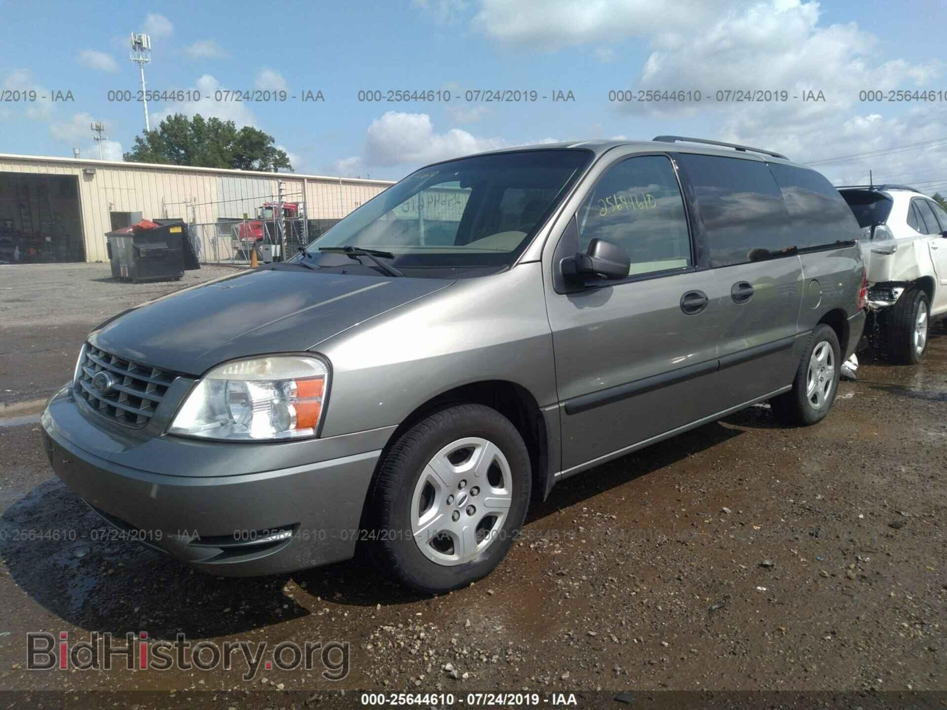 2004 FORD FREESTAR - VIN: 2FMZA51654BA54415 - Фото 2