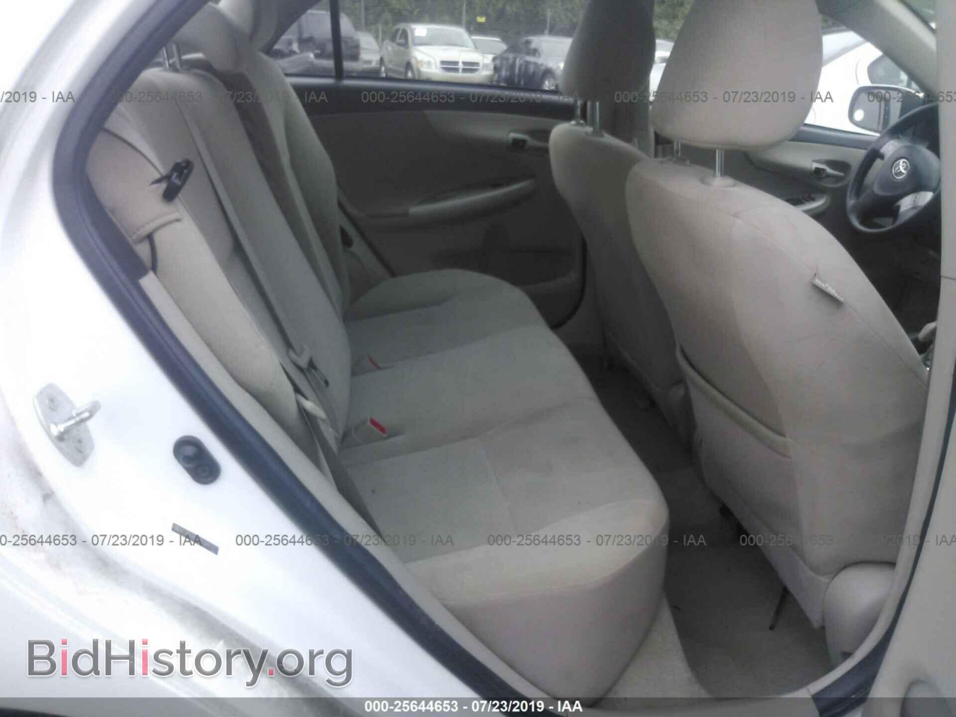 2011 TOYOTA COROLLA - VIN: 2T1BU4EE0BC666227 - Фото 8
