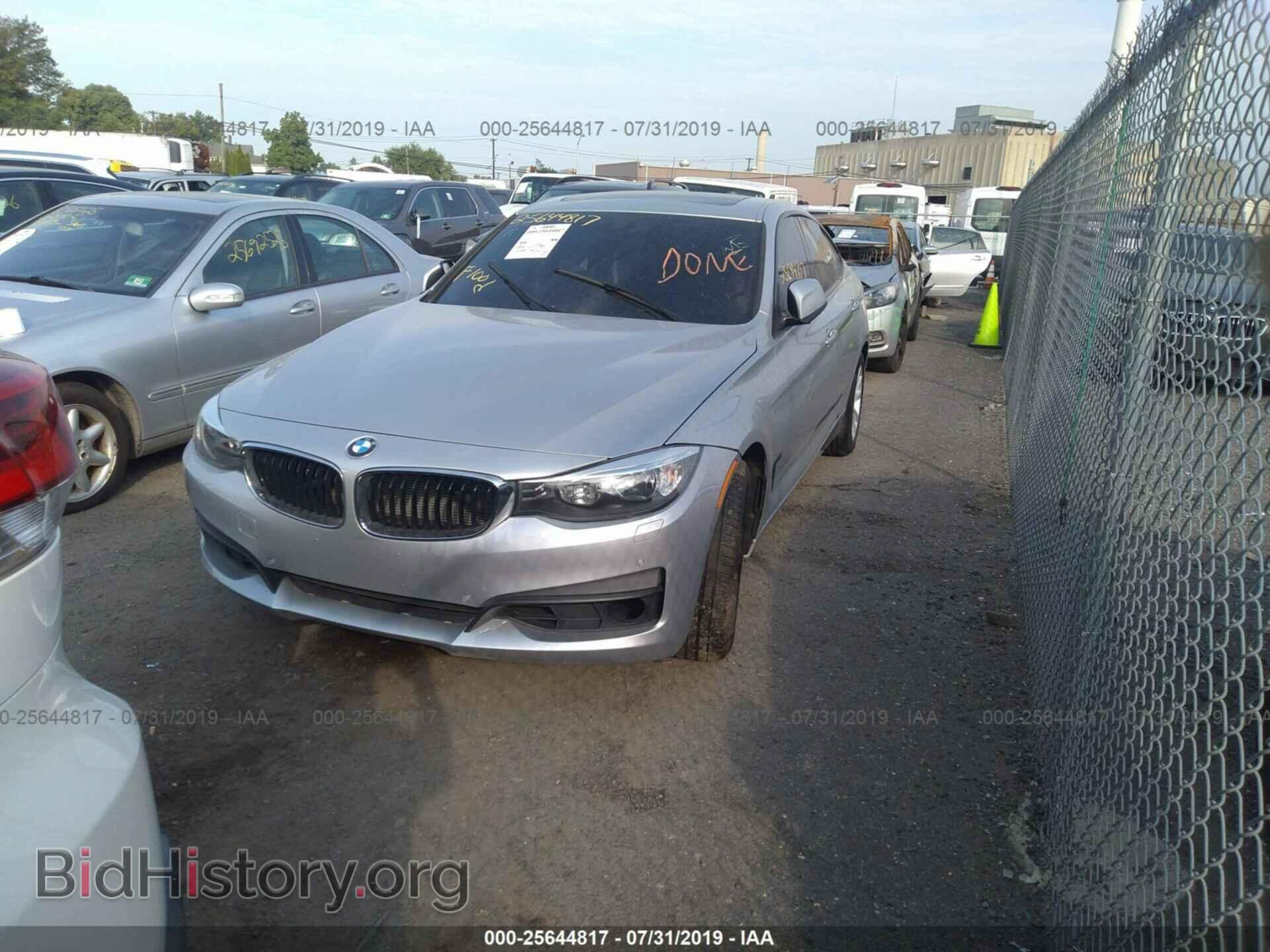 2015 BMW 328 - VIN: WBA3X5C5XFD559941 - Фото 2