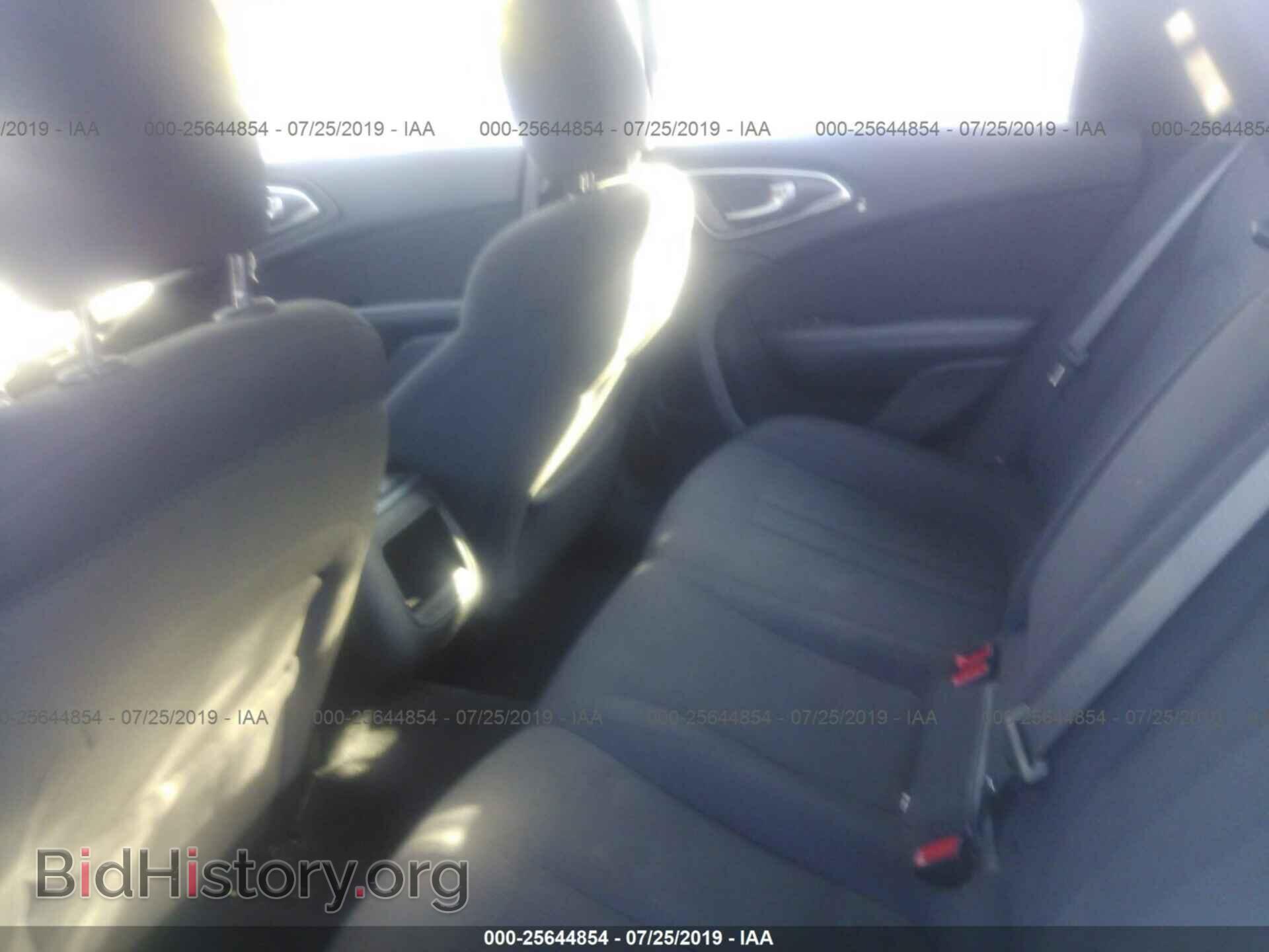 2015 CHRYSLER 200 - VIN: 1C3CCCAGXFN759806 - Фото 8