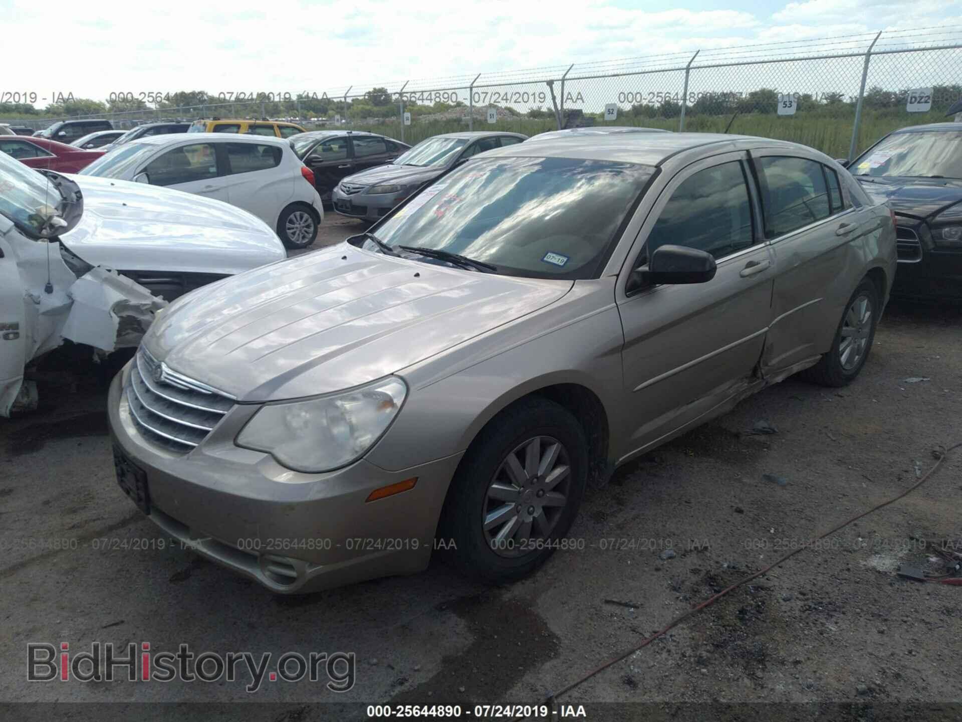 2009 CHRYSLER SEBRING - VIN: 1C3LC46B39N567179 - Фото 2