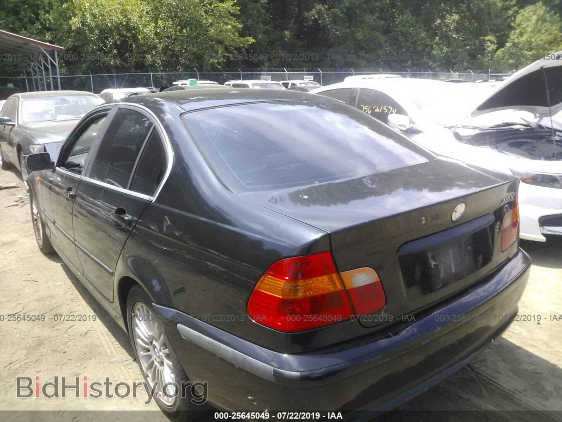 2003 BMW 330 - VIN: WBAEV53473KM26597 - Фото 3