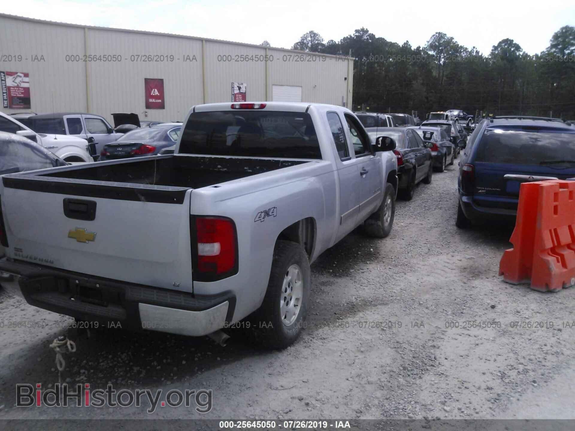 2013 CHEVROLET SILVERADO - VIN: 1GCRKSE74DZ157776 - Photo 4