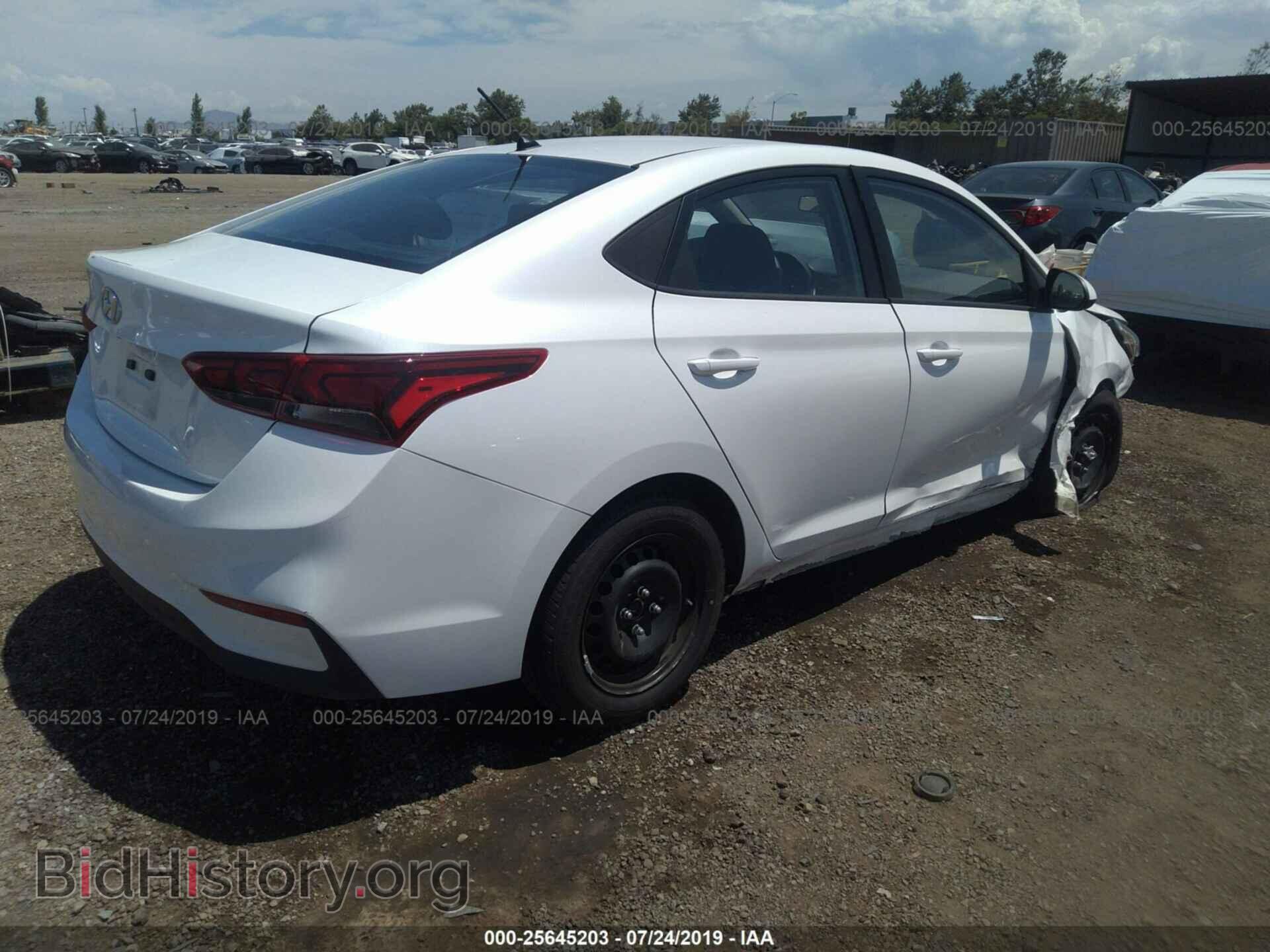 2019 HYUNDAI ACCENT - VIN: 3KPC24A31KE058068 - Фото 4