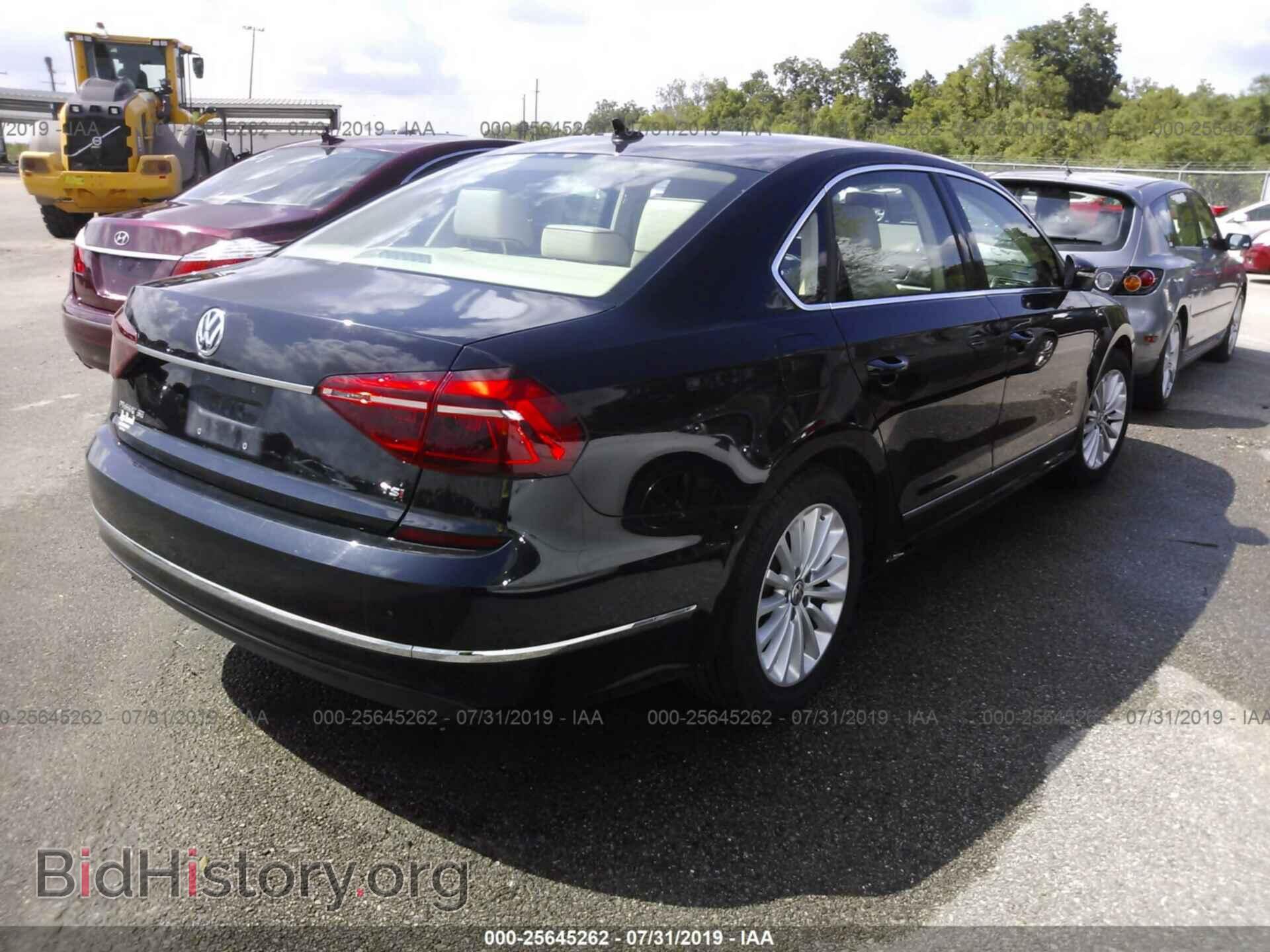 2017 VOLKSWAGEN PASSAT - VIN: 1VWBT7A32HC039200 - Фото 4