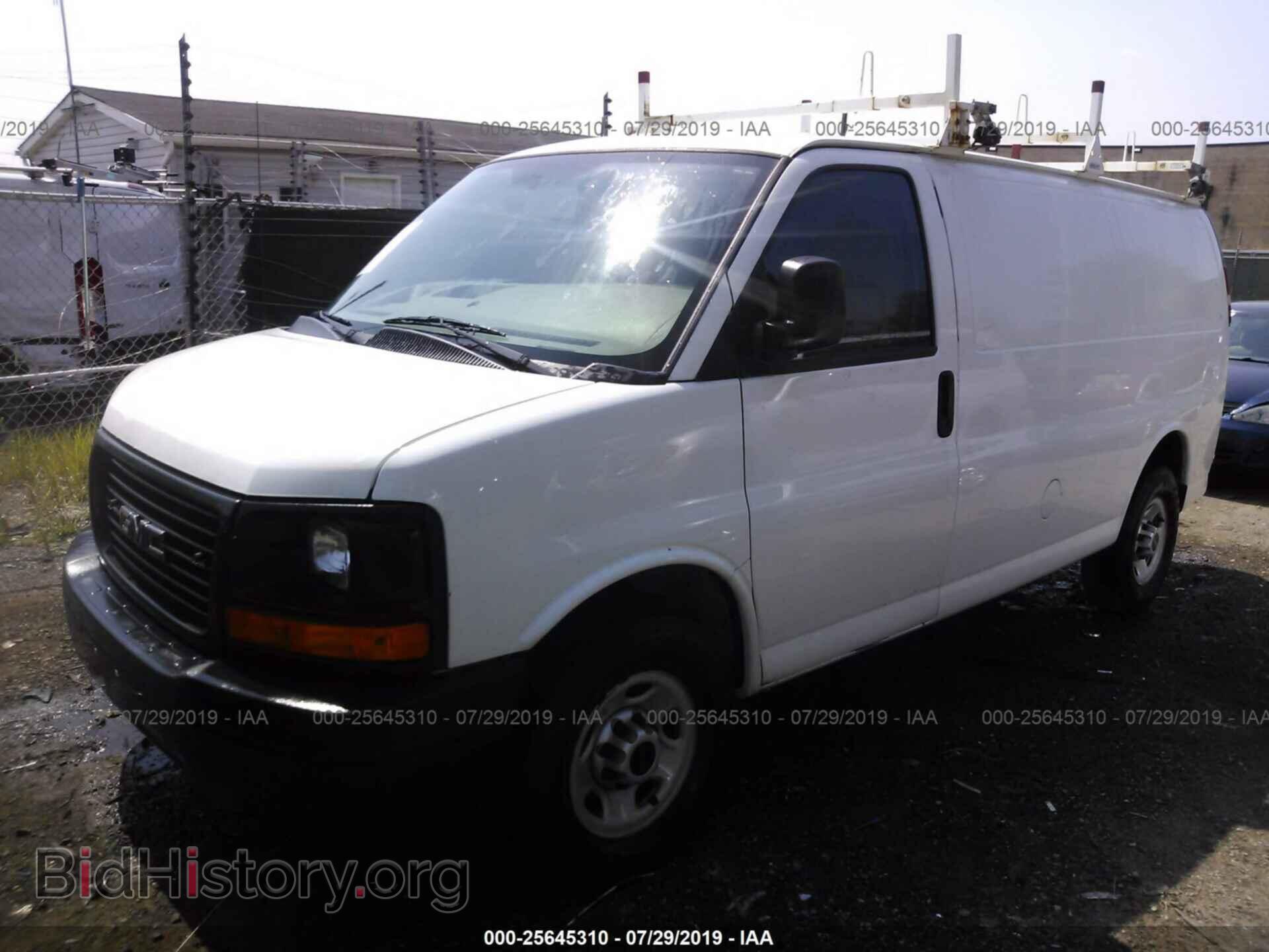 2014 GMC SAVANA - VIN: 1GTW7FCA2E1122325 - Фото 2