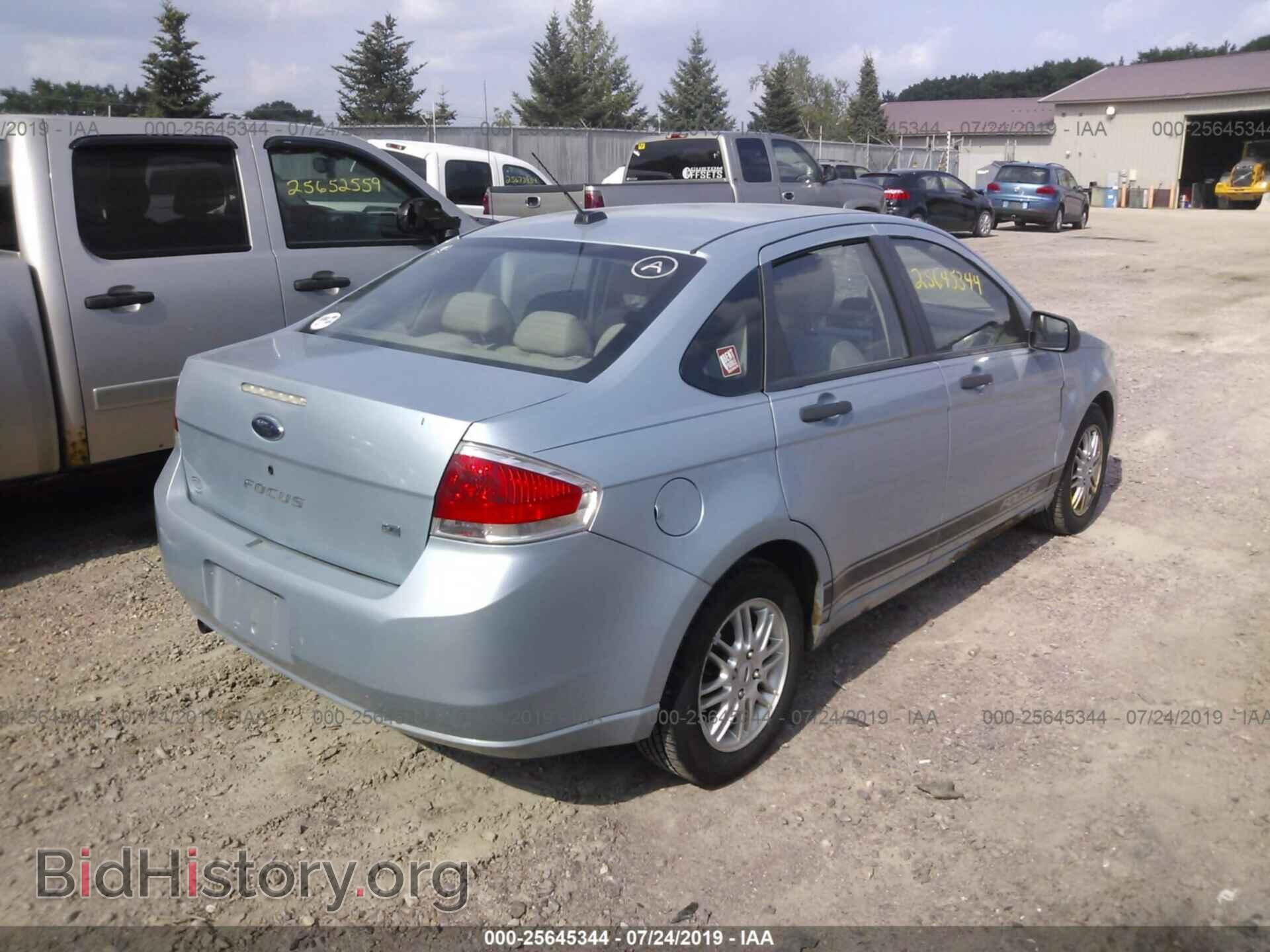2009 FORD FOCUS - VIN: 1FAHP35N59W166695 - Фото 4