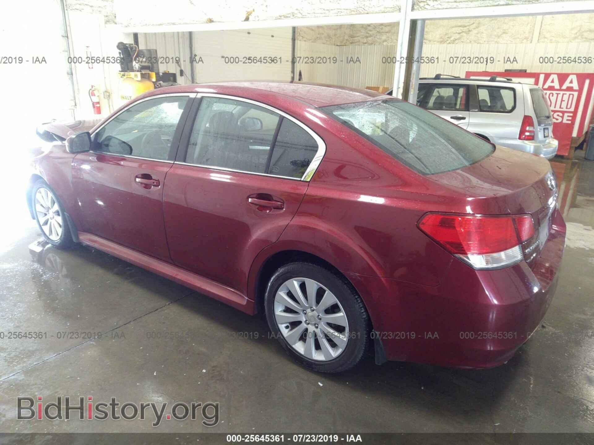 2011 SUBARU LEGACY - VIN: 4S3BMDA67B2243044 - Фото 3