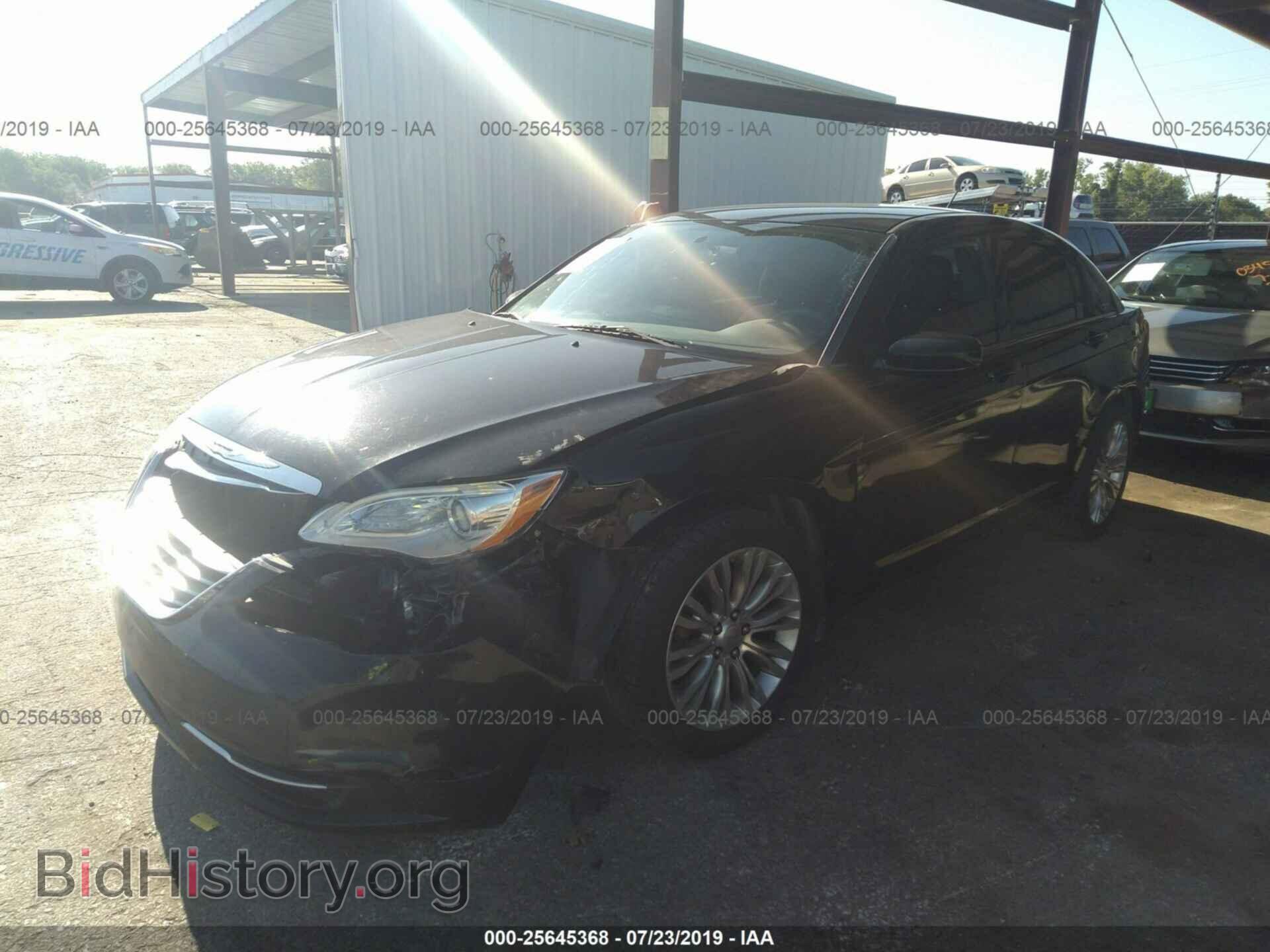 2012 CHRYSLER 200 - VIN: 1C3CCBABXCN155280 - Фото 2