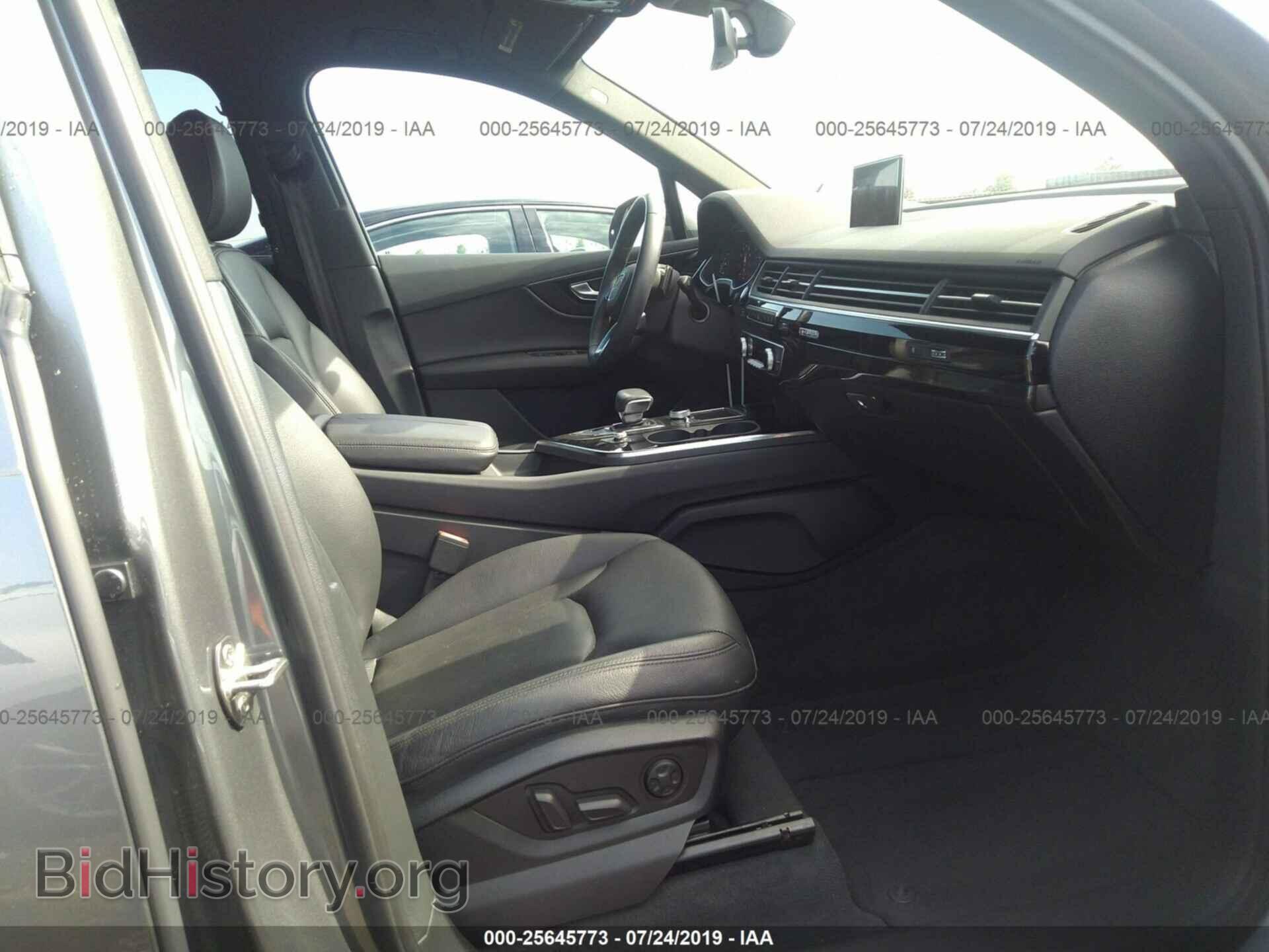 2017 AUDI Q7 - VIN: WA1LAAF7XHD021909 - Фото 5