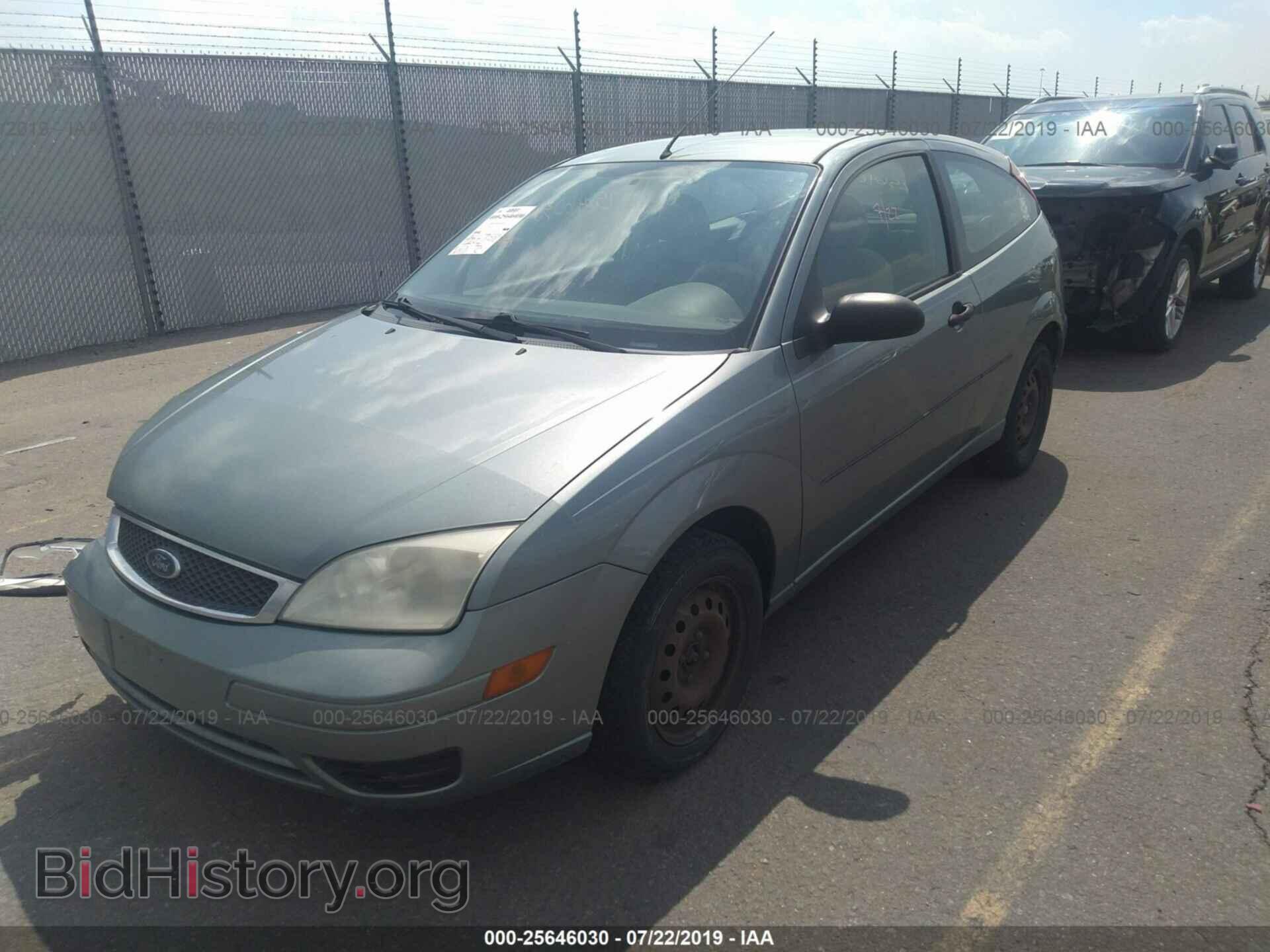 2005 FORD FOCUS - VIN: 3FAFP31N65R126880 - Фото 2